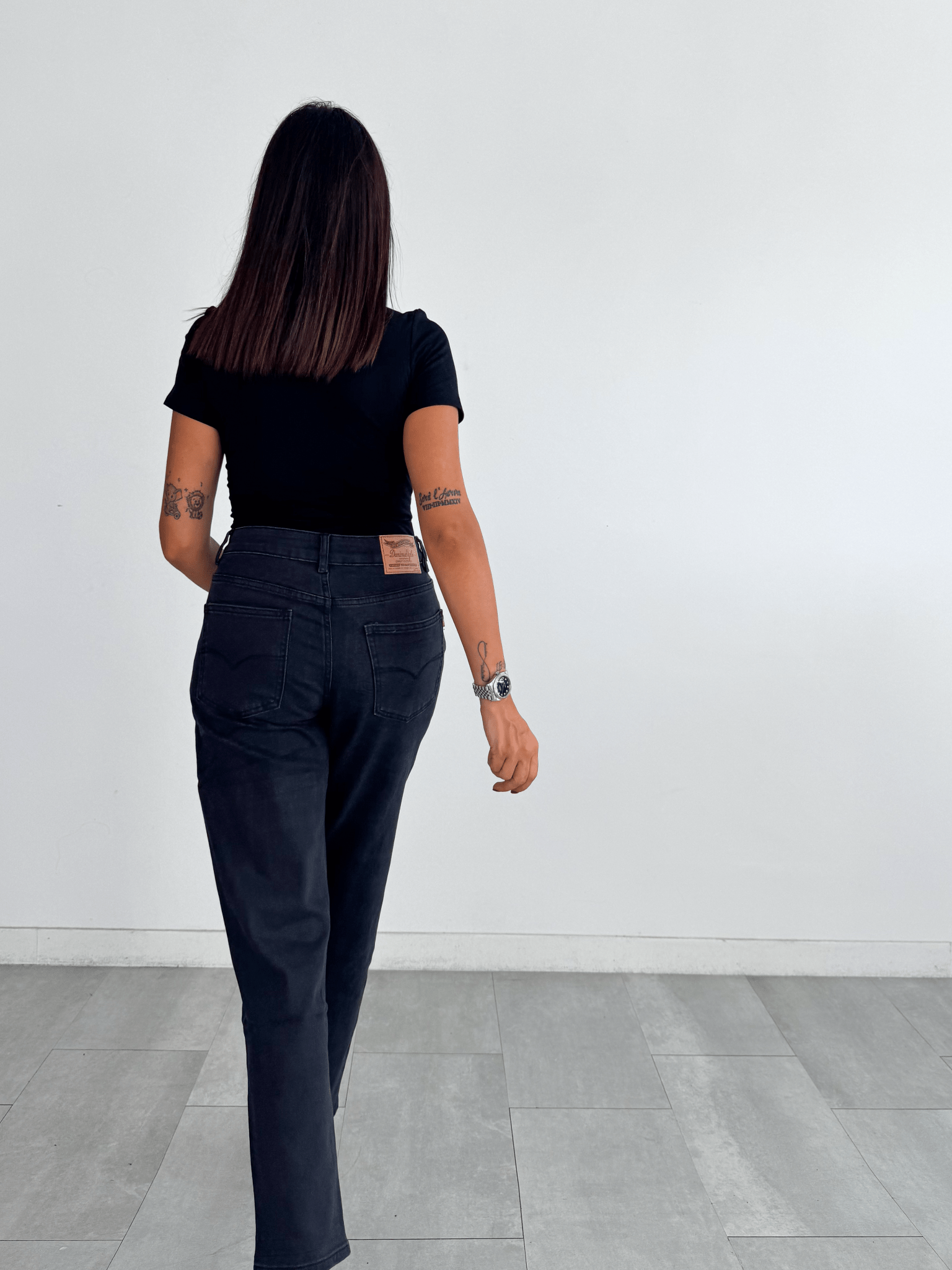 Jeans Momfit - Nero - SAINTH