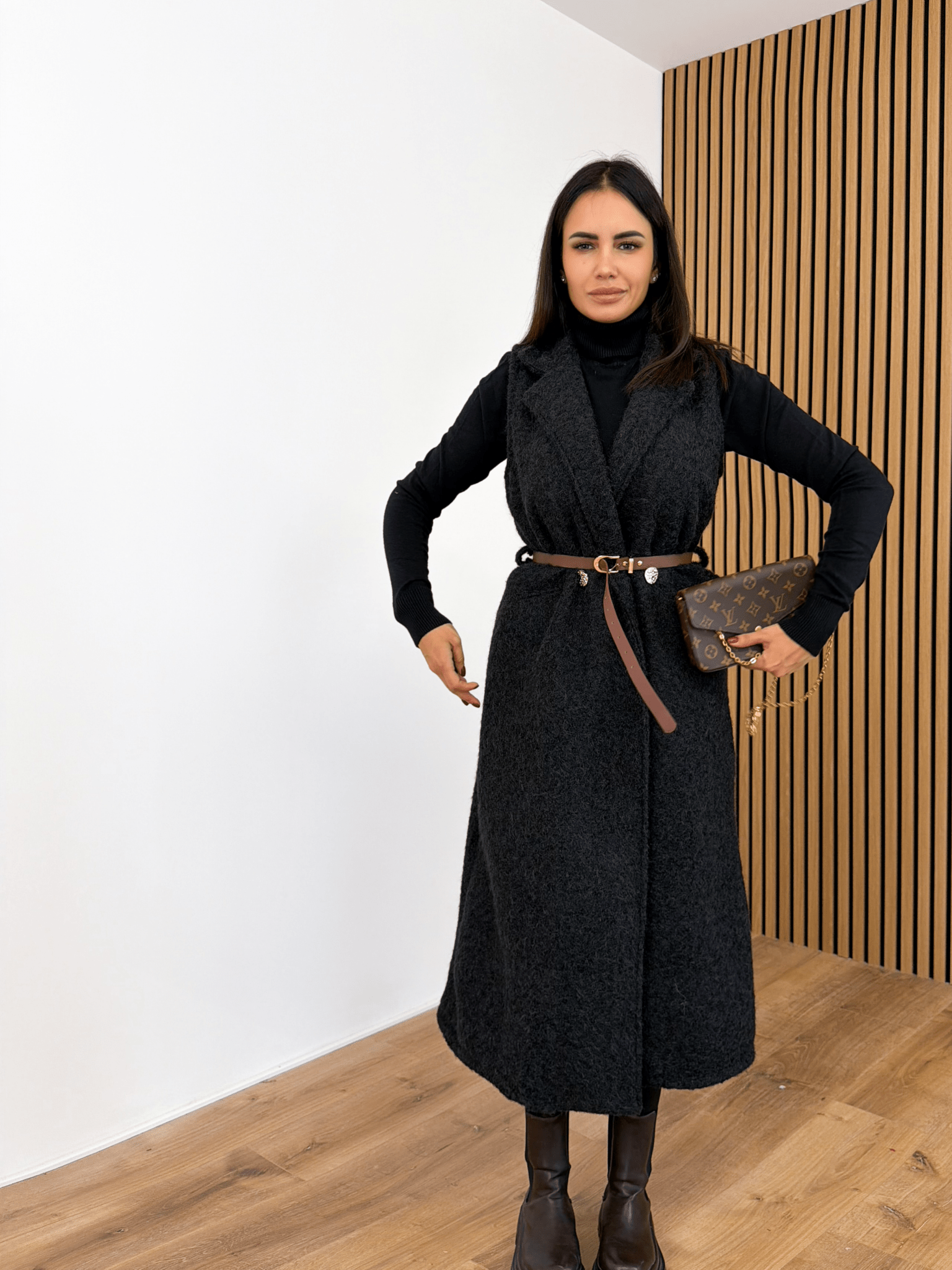 Pull Collo Alto - Nero - SAINTH