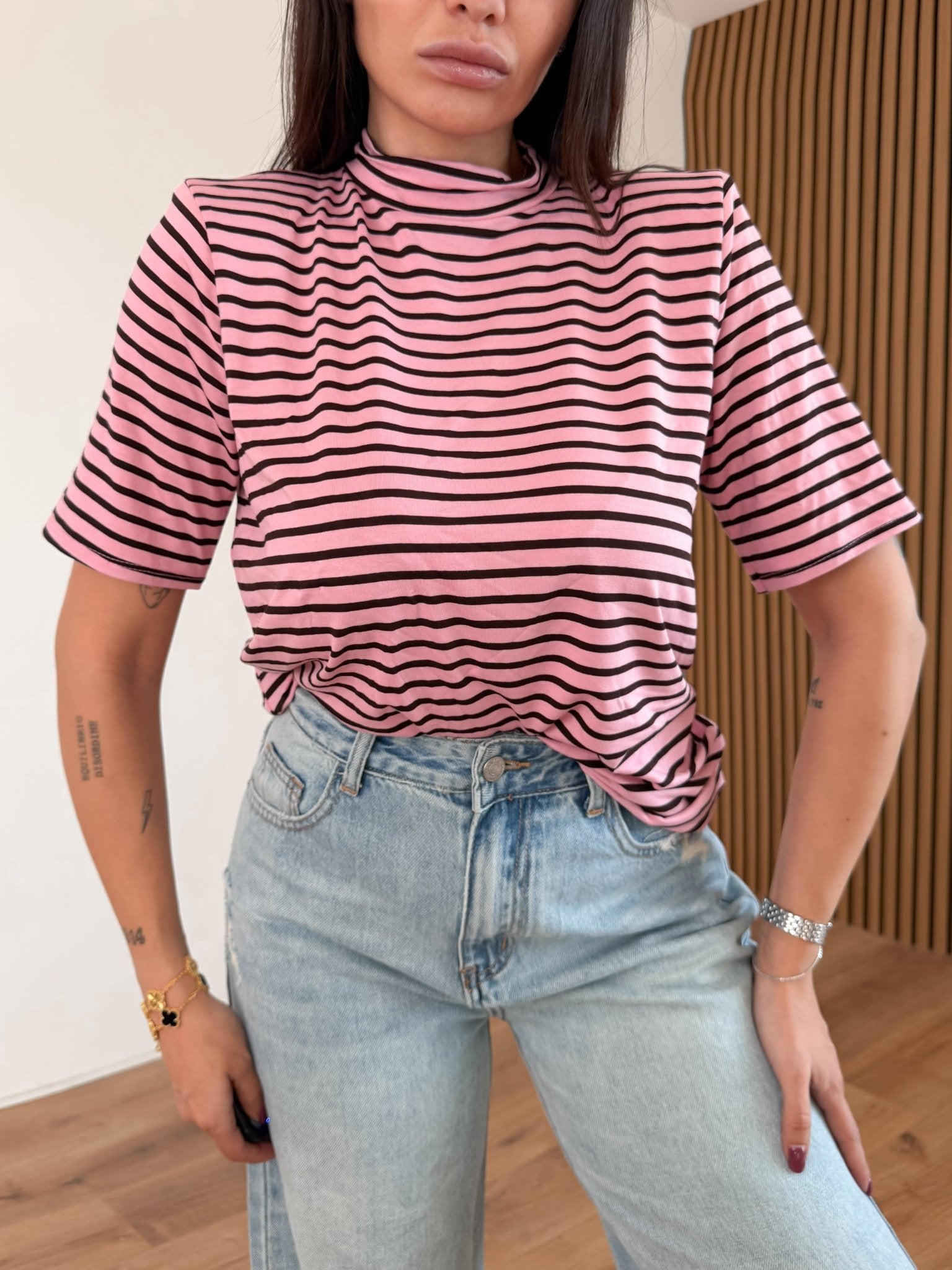 Maglietta Book - Marrone e Fucsia - SAINTH