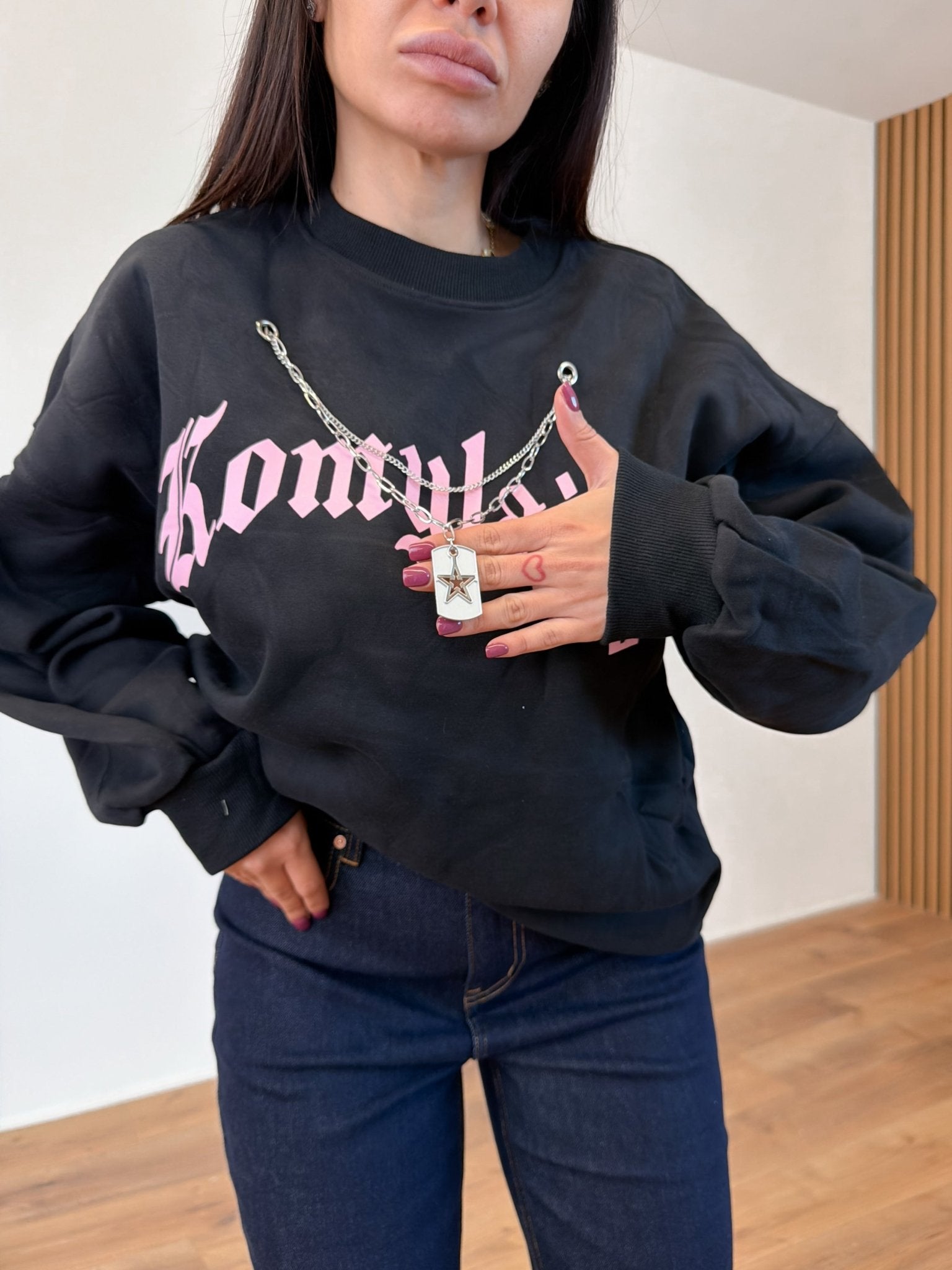 Felpa Collana - Nera - SAINTH