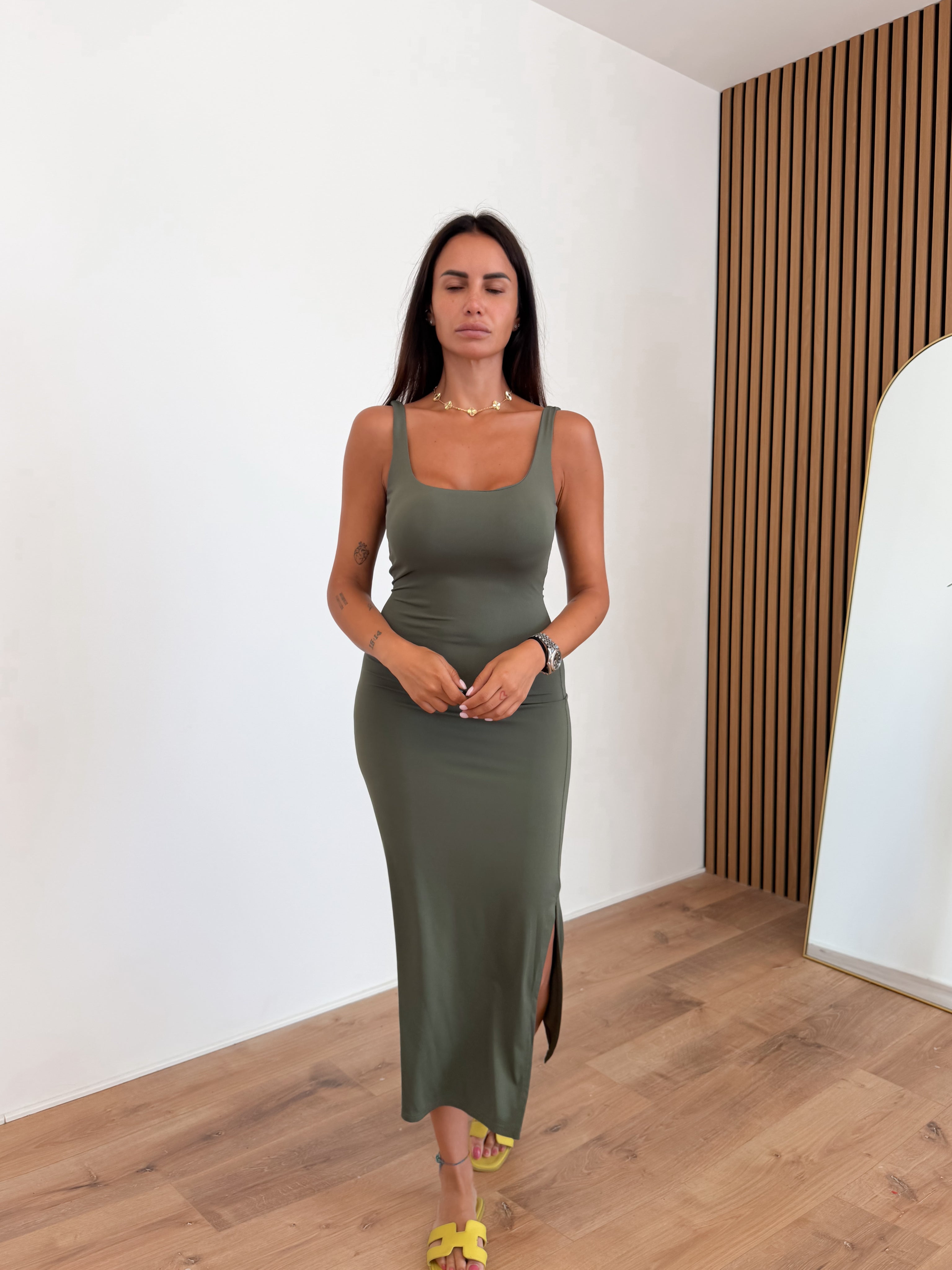 Abito Square - Army Green