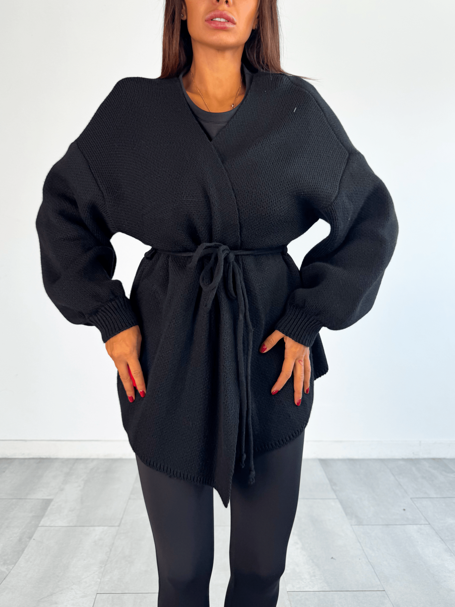 Pull Lovely - Nero - SAINTH