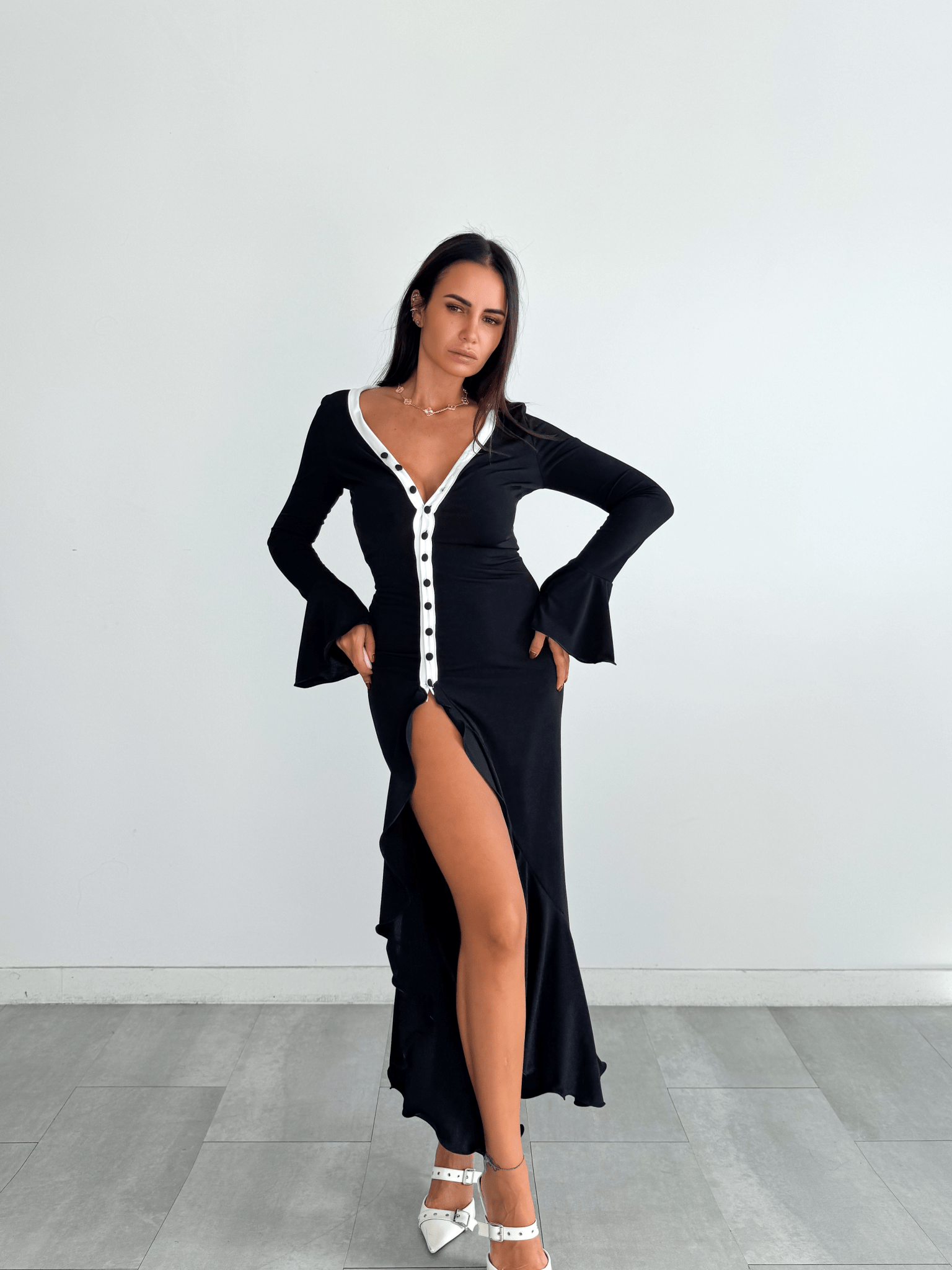 Abito Armonia - Nero - SAINTH