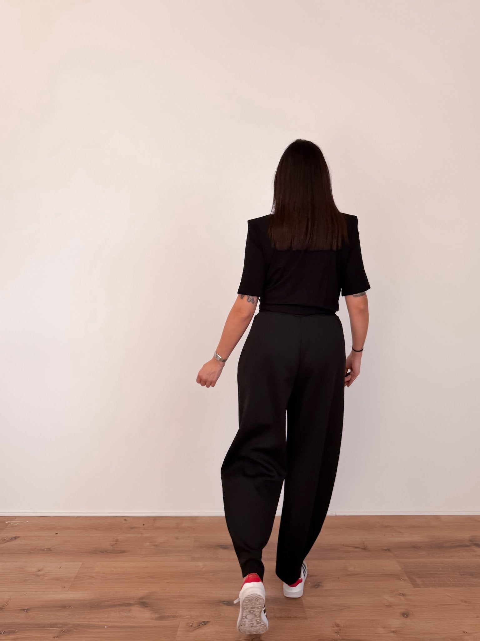 T-shirt Crop - Nera - SAINTH