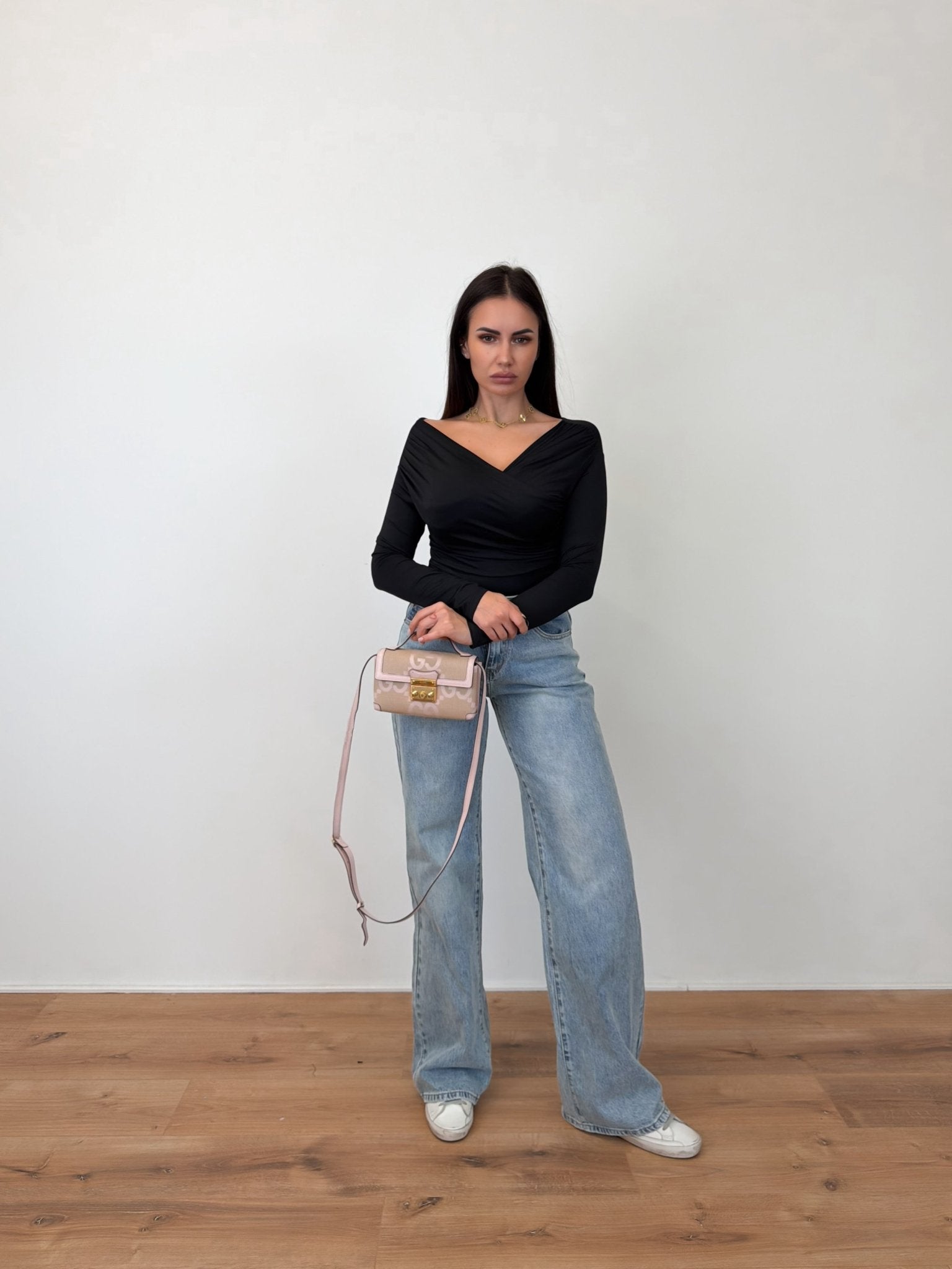 Maglia Drappeggio - Nera - SAINTH