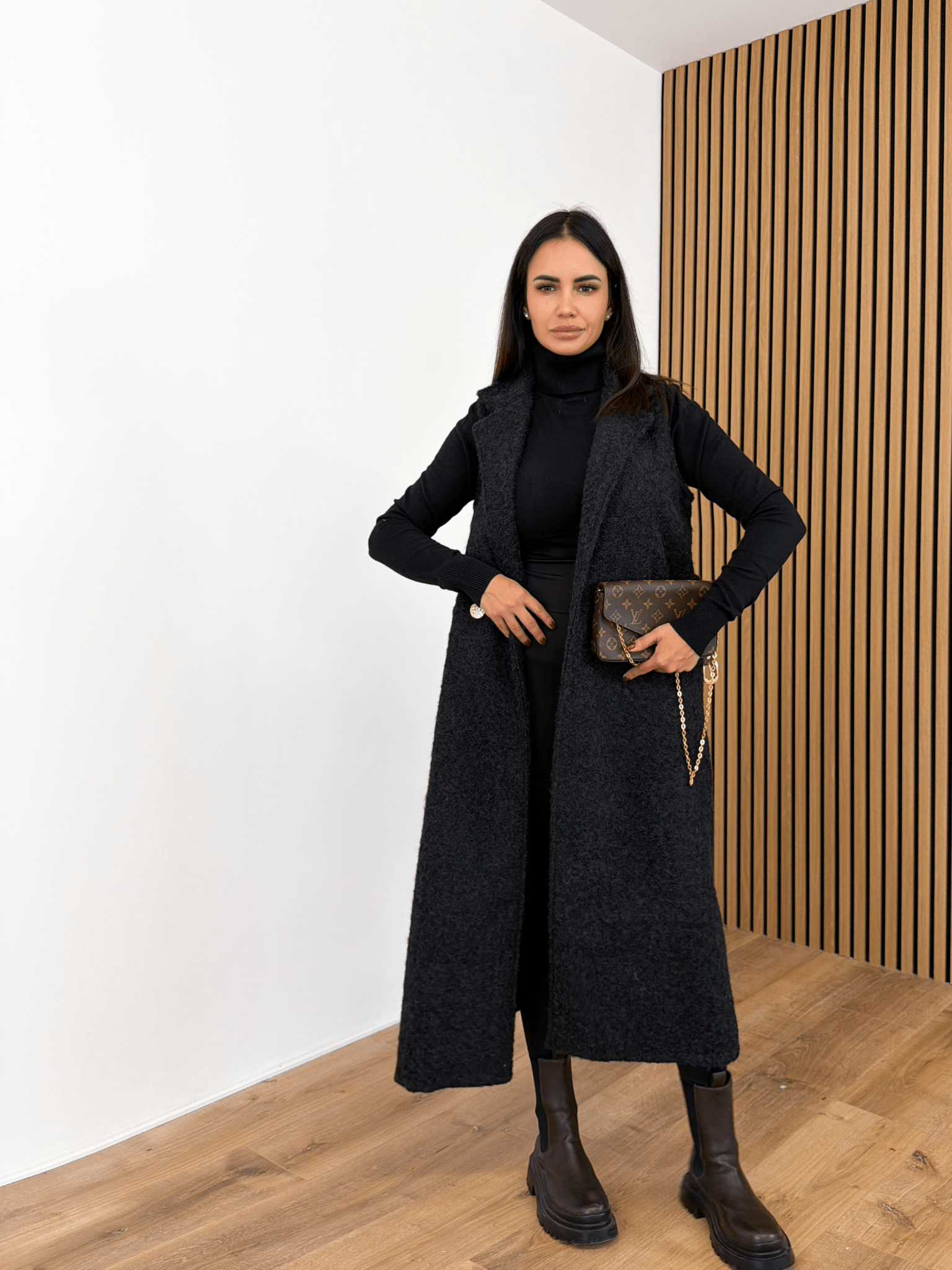 Pull Collo Alto - Nero - SAINTH