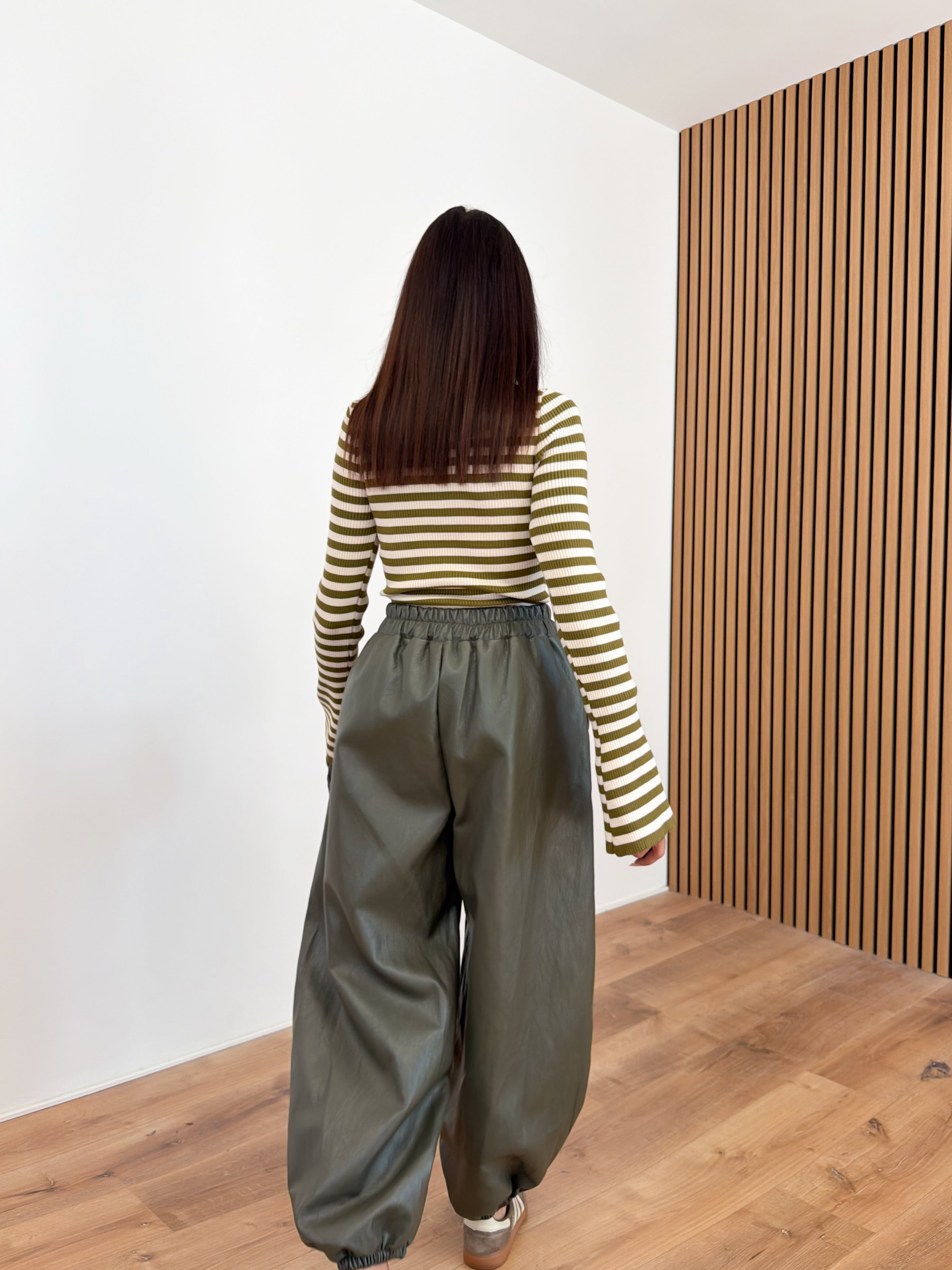 Pull Linea - Bianca Army Green