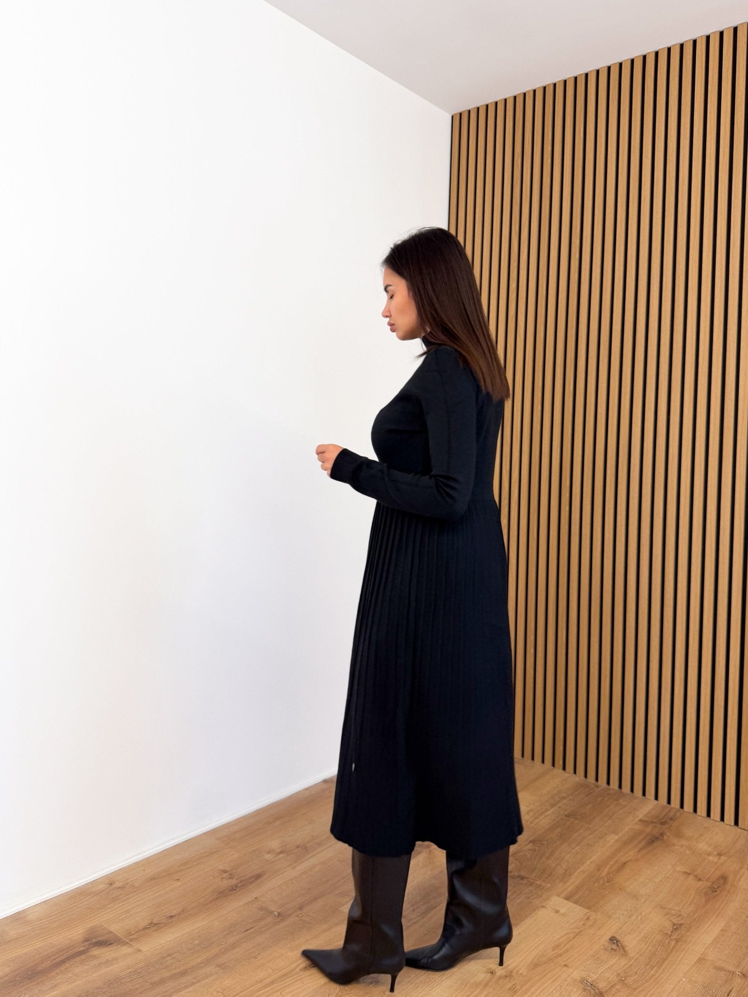 Abito Driin - Nero - SAINTH