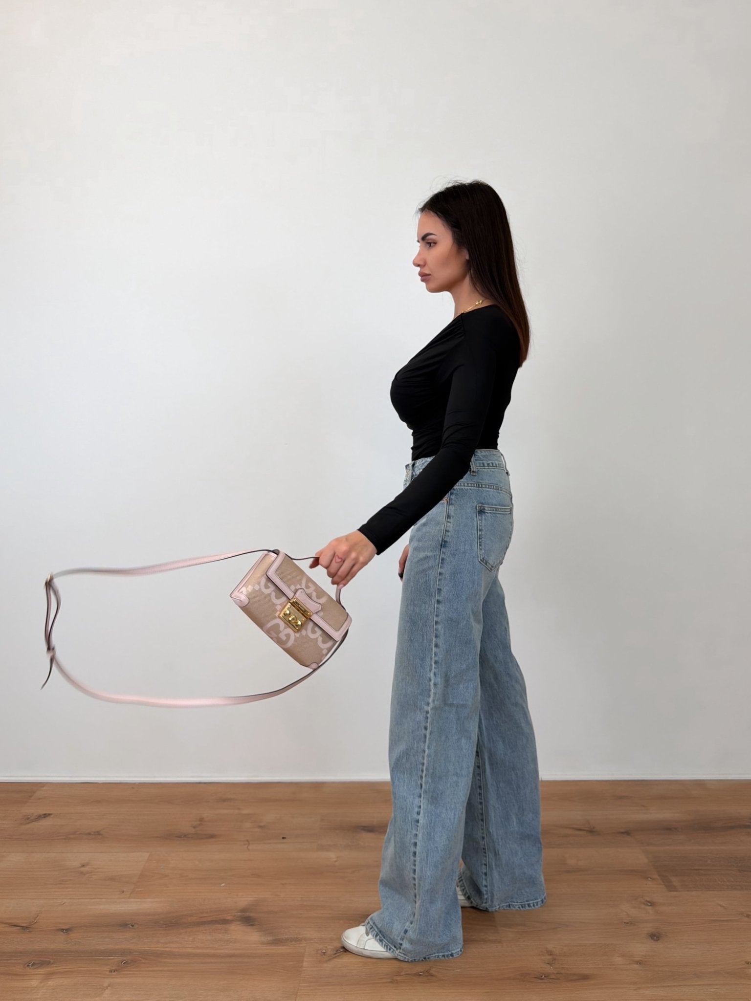 Maglia Drappeggio - Nera - SAINTH