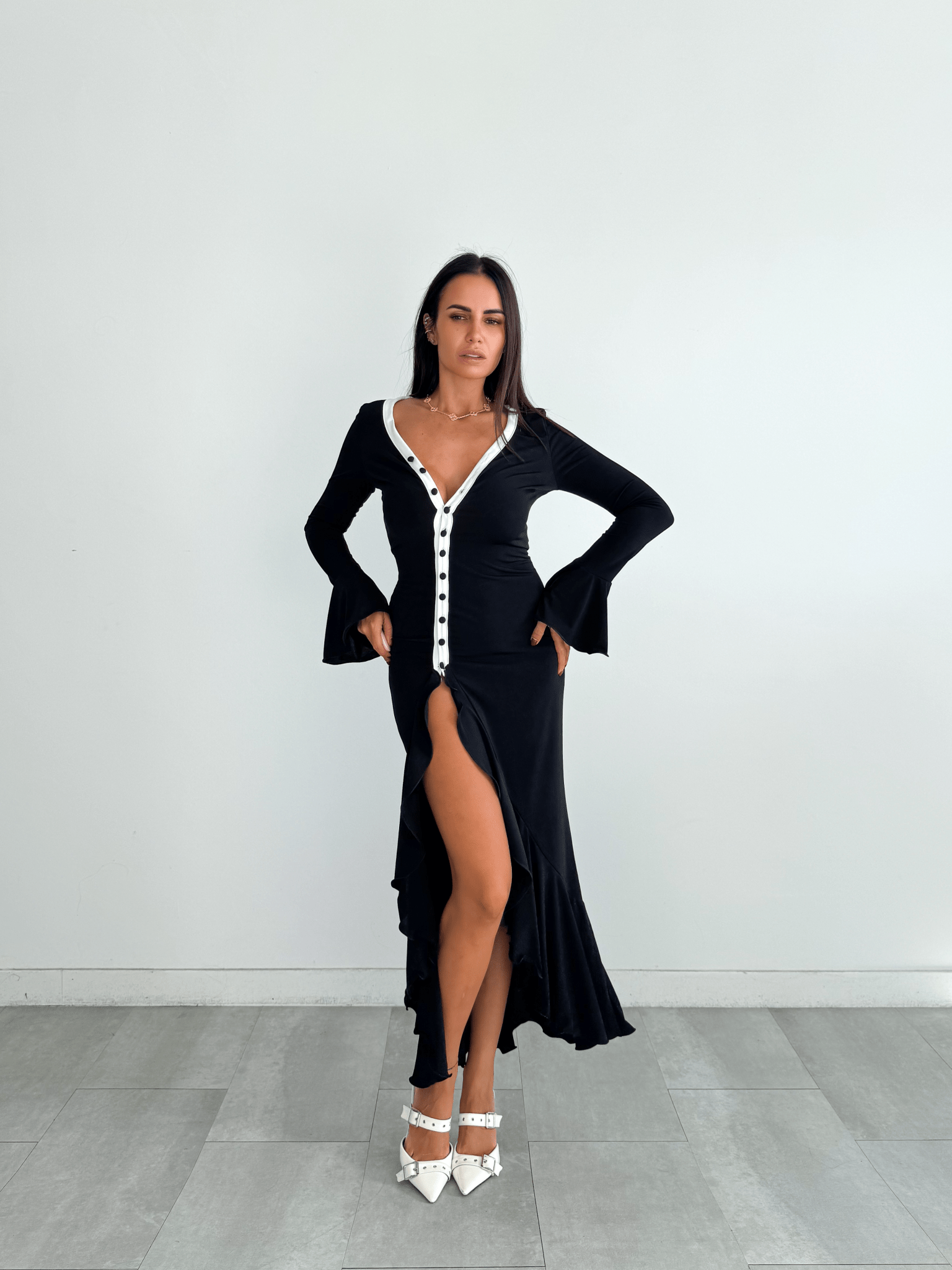 Abito Armonia - Nero - SAINTH