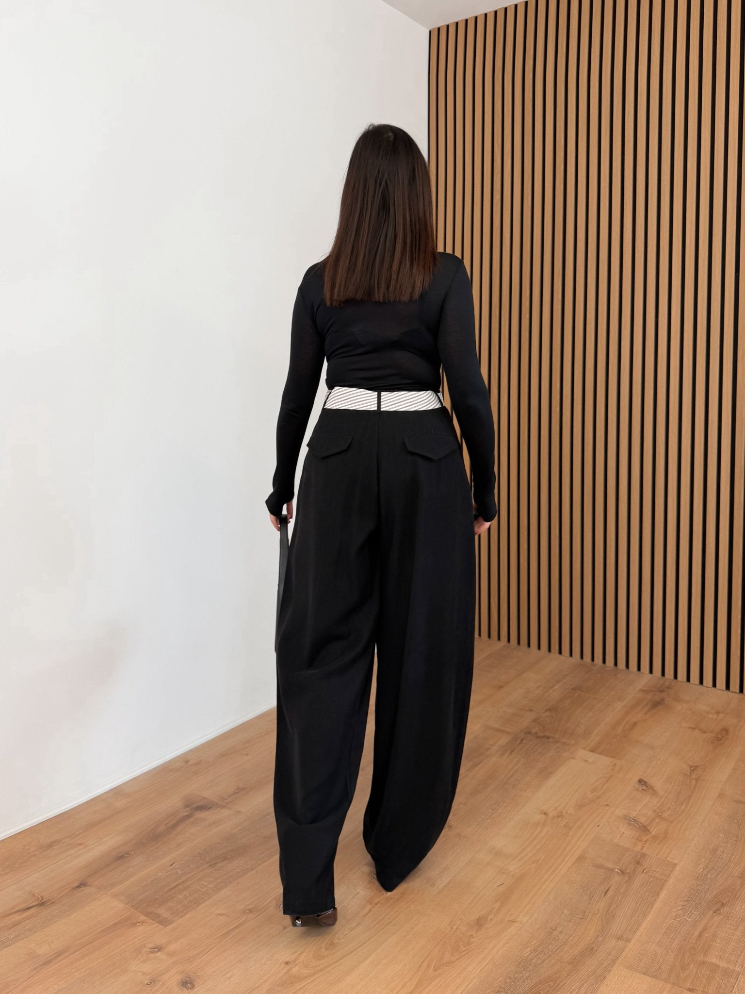 Maglietta Serafino - Nera - SAINTH