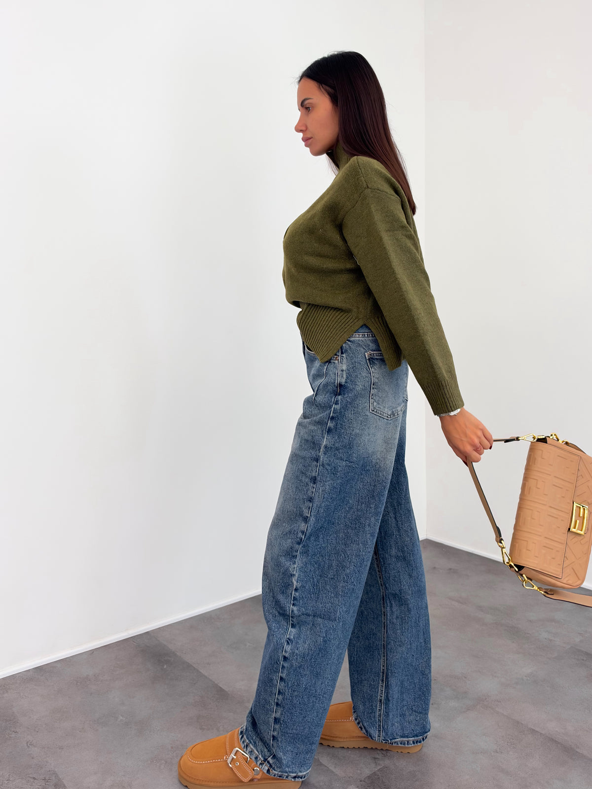 Pull HN69232 - Army Green