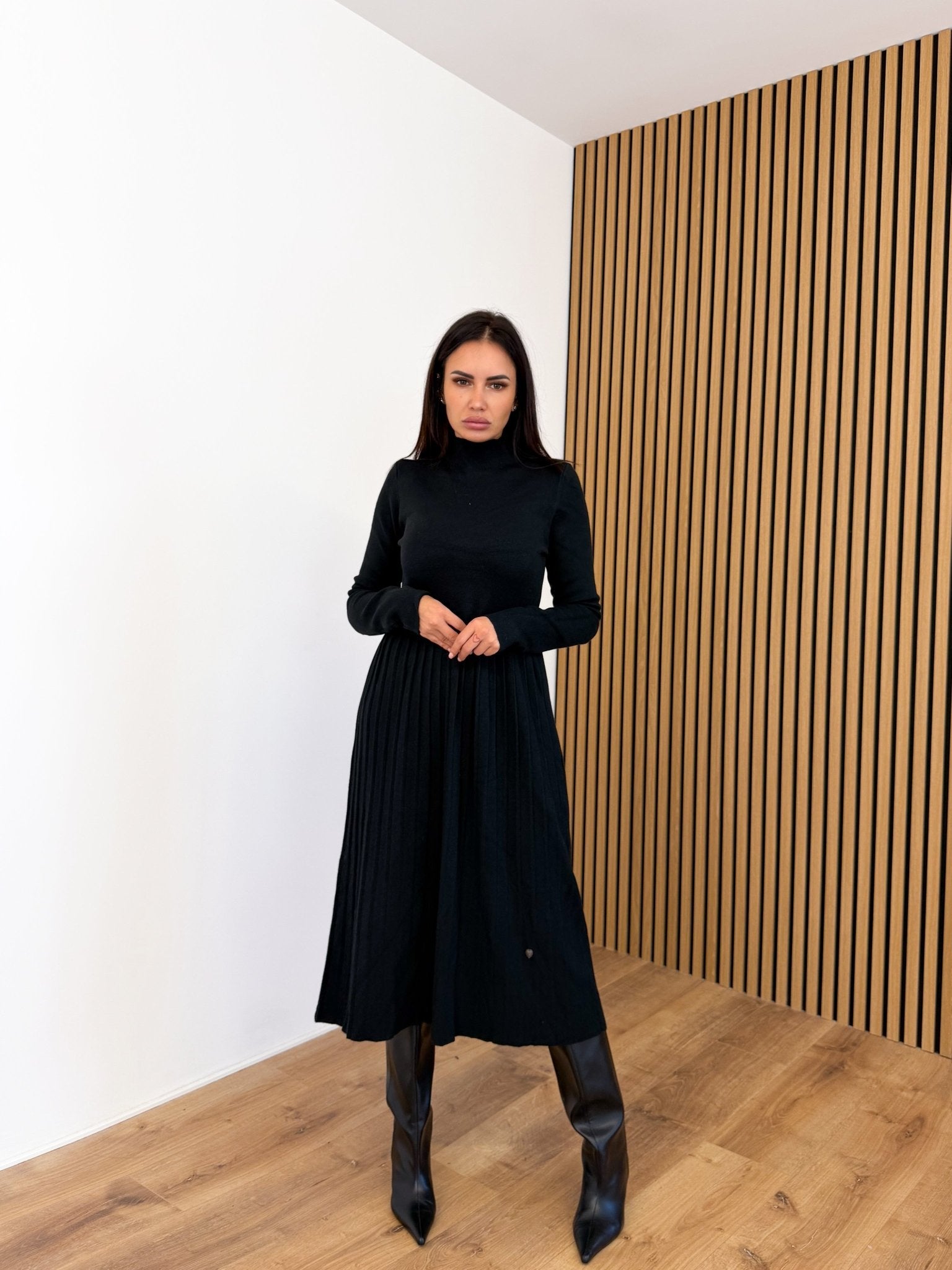 Abito Driin - Nero - SAINTH