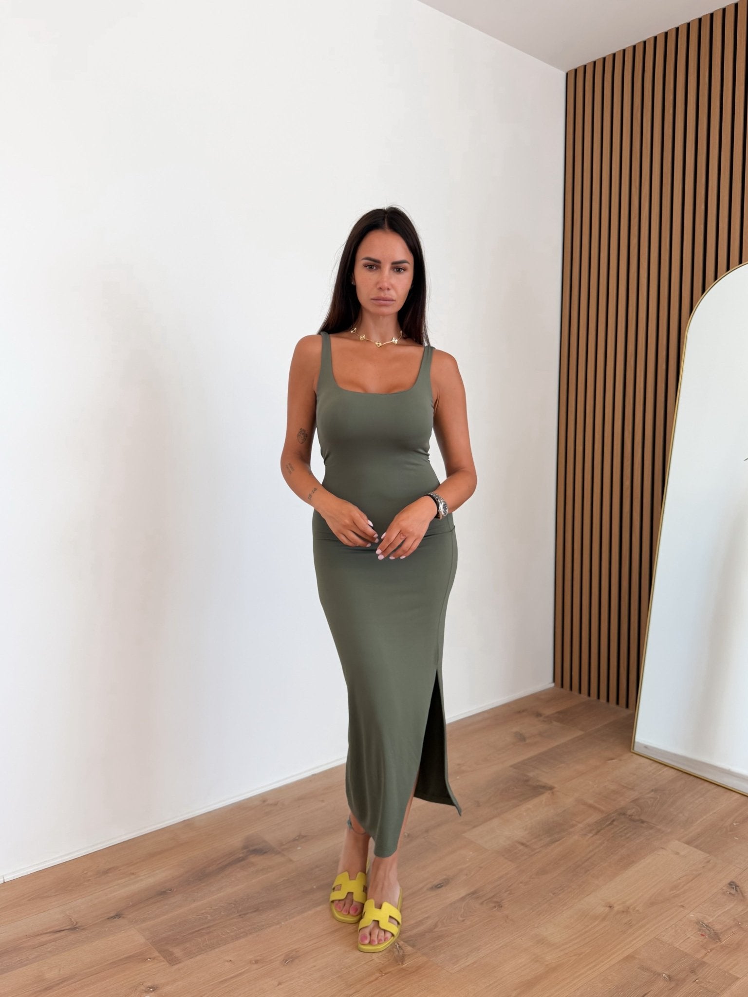 Abito Square - Army Green - SAINTH