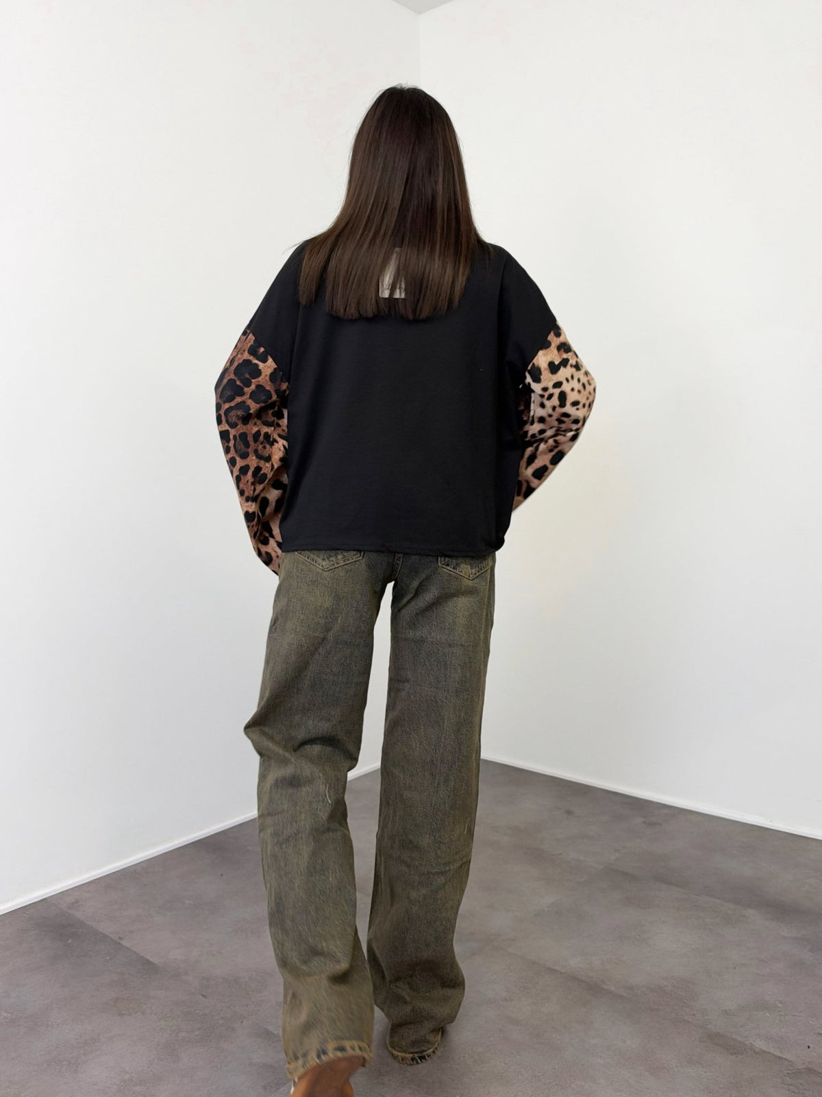 Maglia Contrasto - Nera Leo - SAINTH