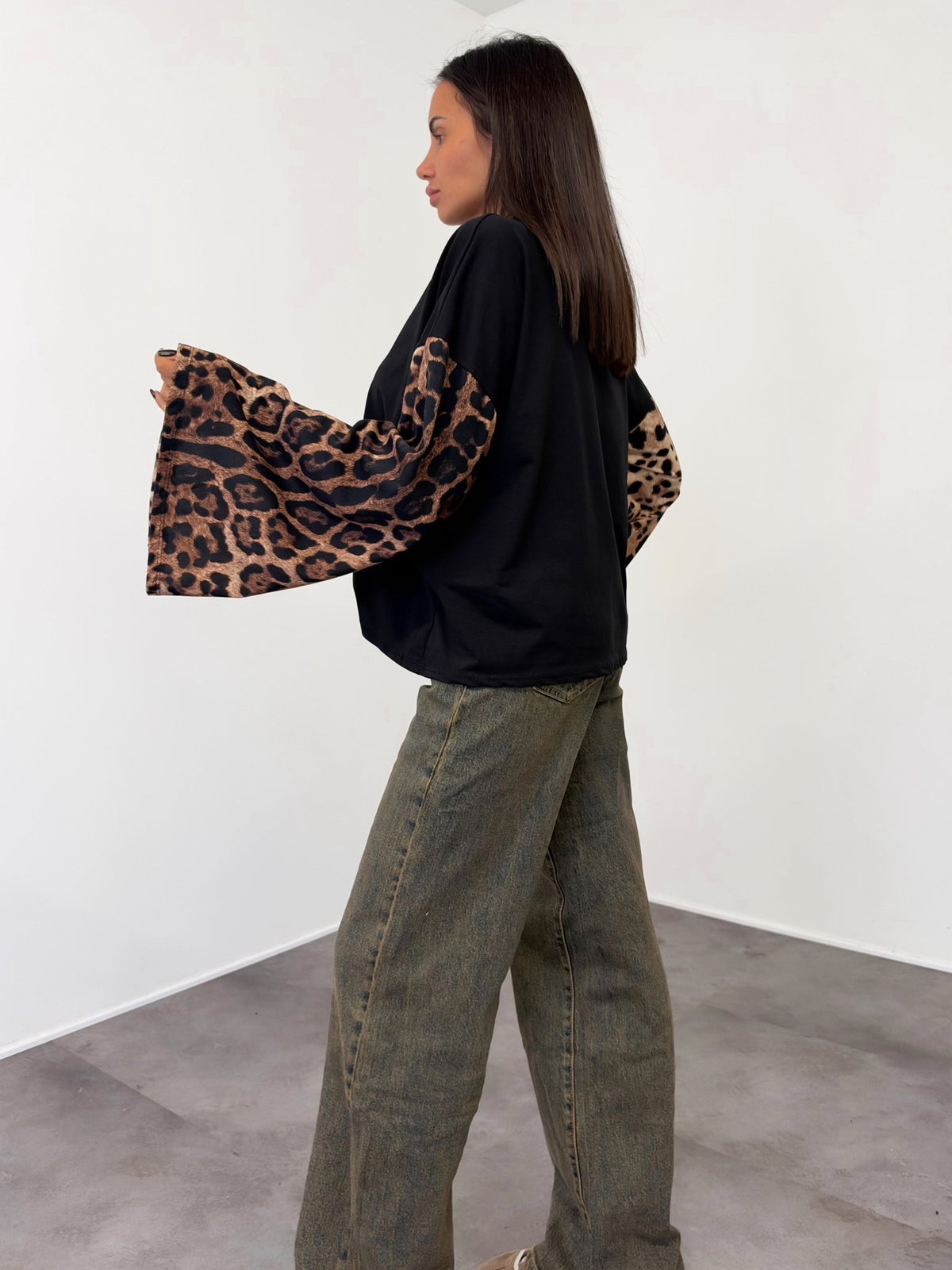 Maglia Contrasto - Nera Leo - SAINTH