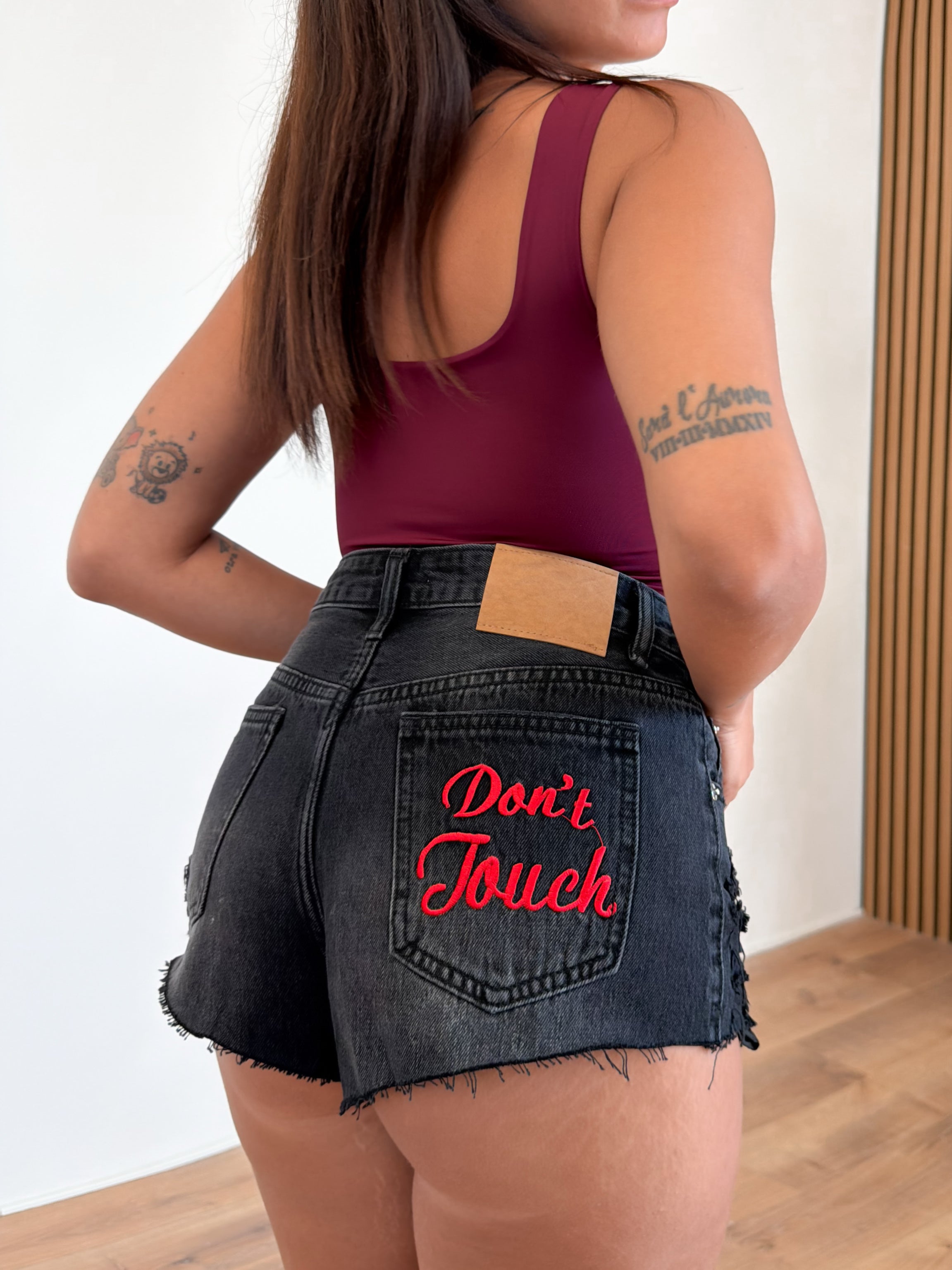 Shorts Don't Touch - Nero