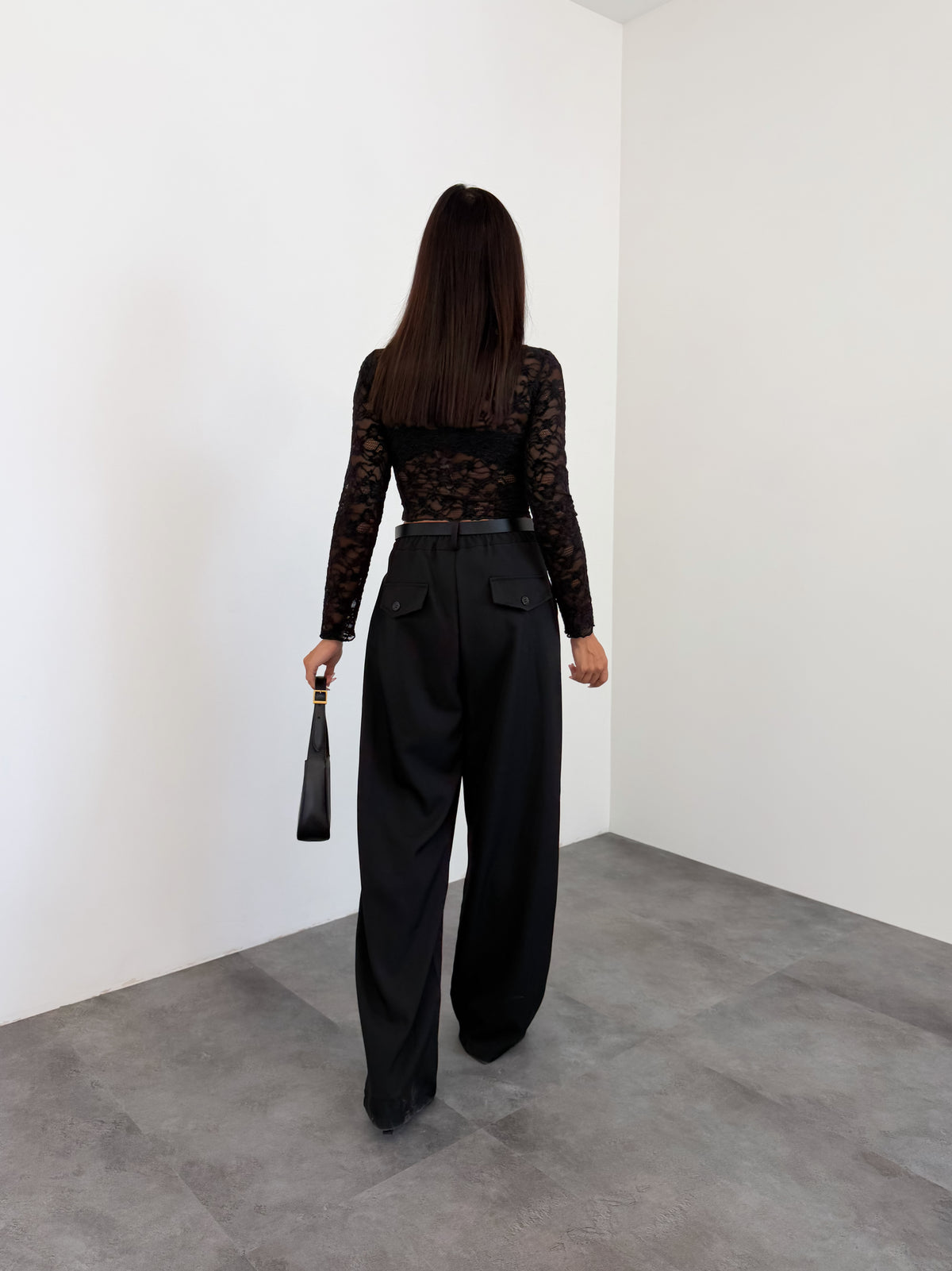 Maglia Crop Ricamata - Nera