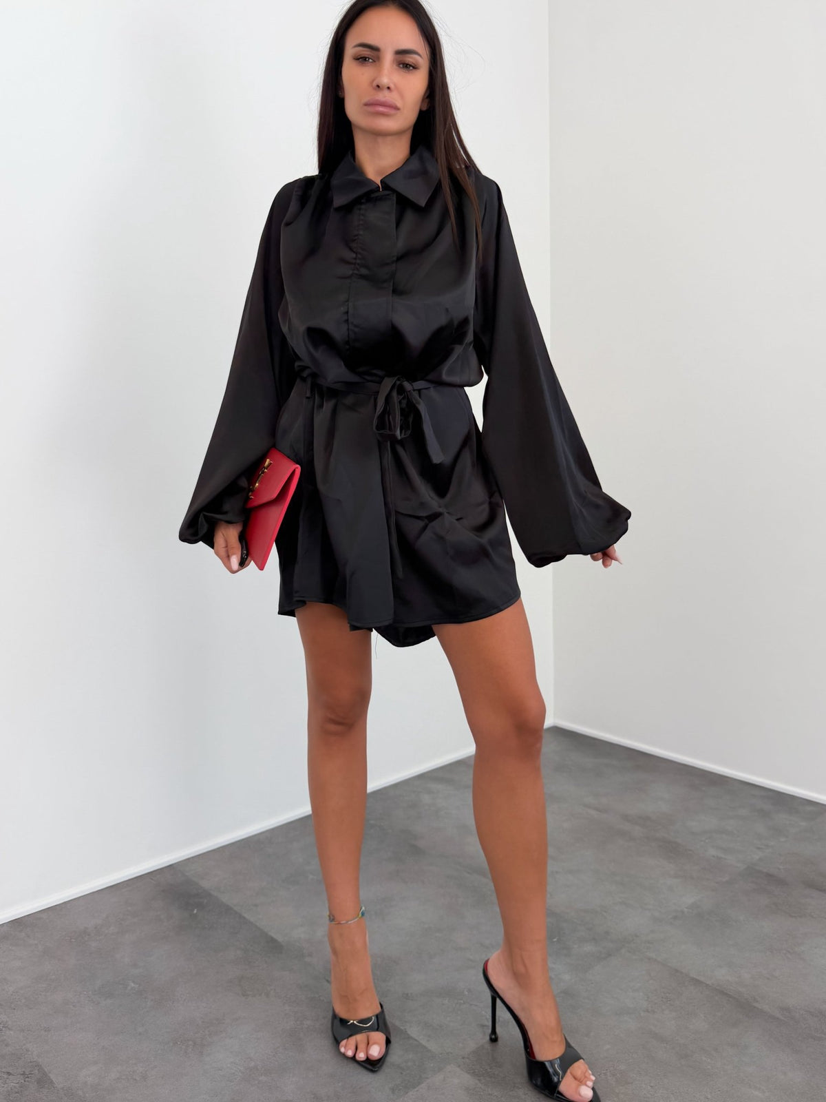 Tutina W698 - Nero - SAINTH