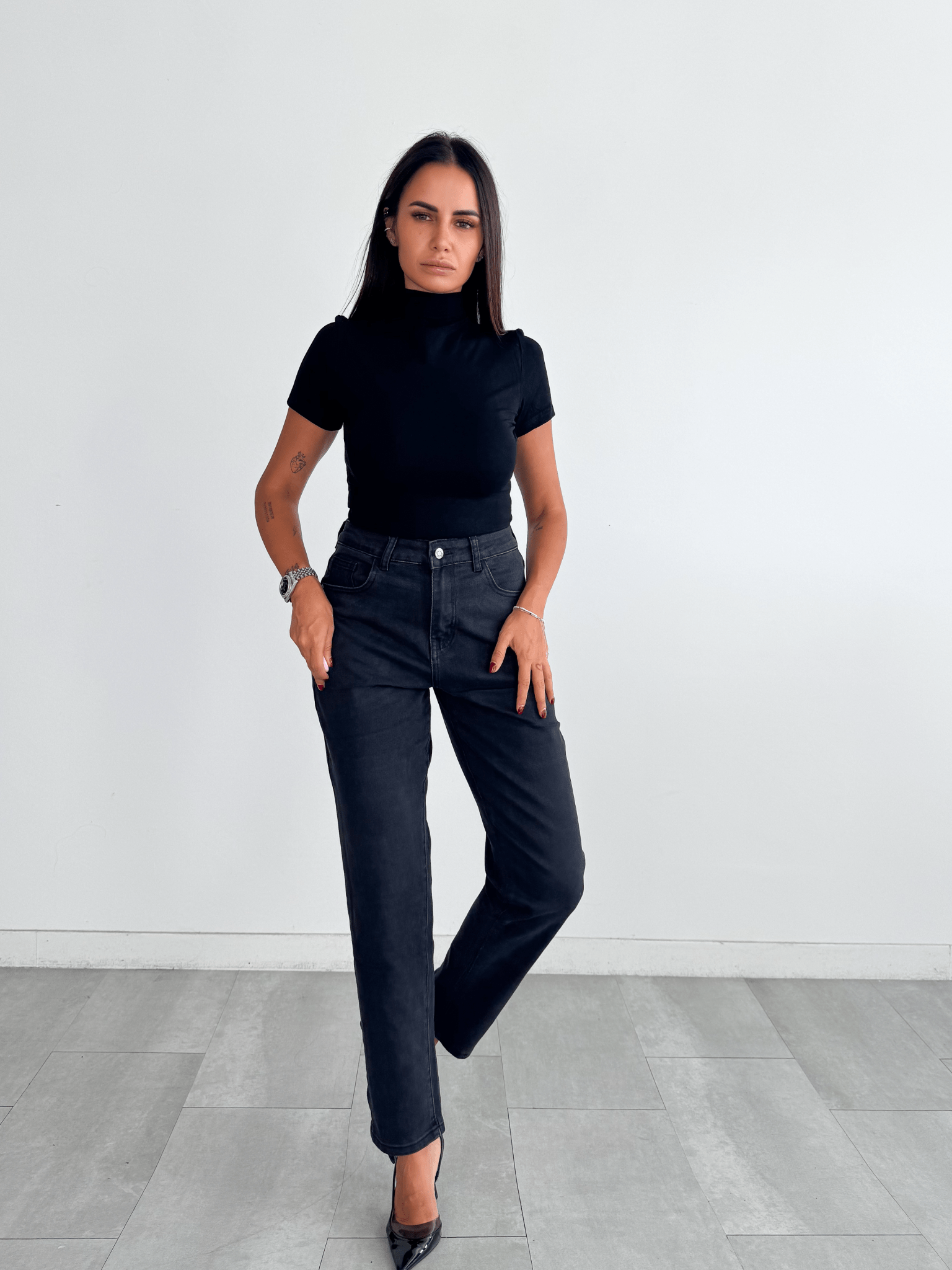 Jeans Momfit - Nero - SAINTH