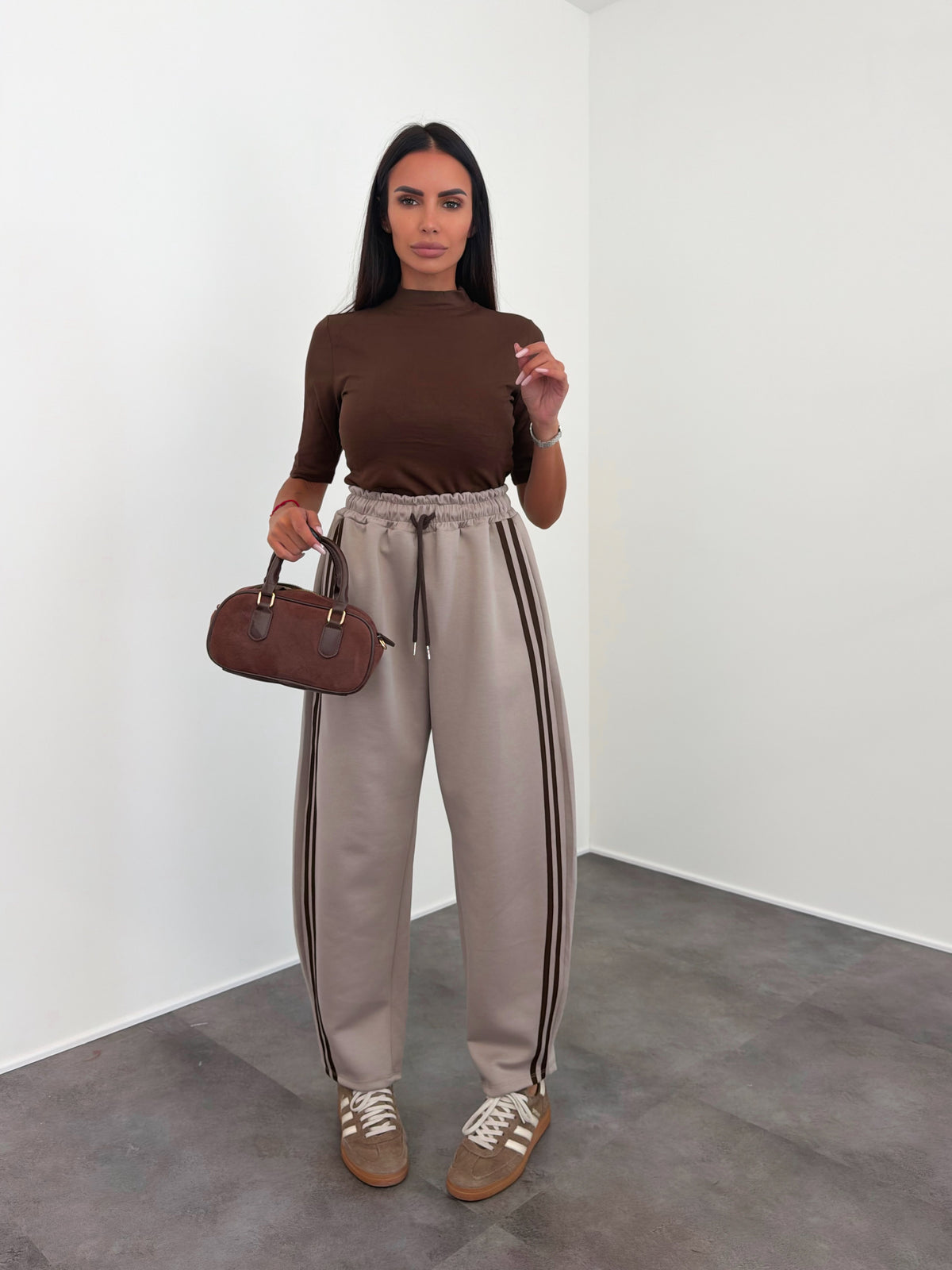 Pantalone Tuta Essential - Tortora