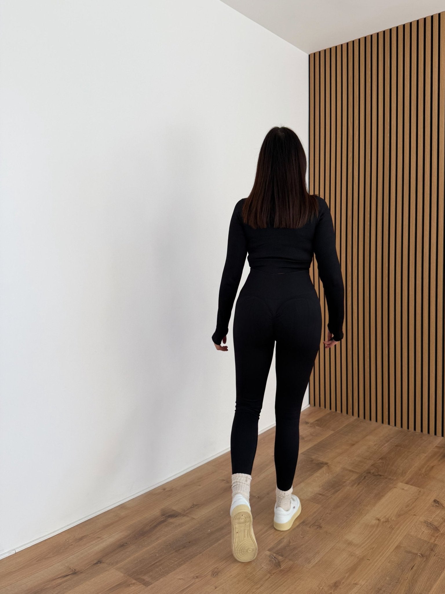 Completo Stretch - Nero - SAINTH