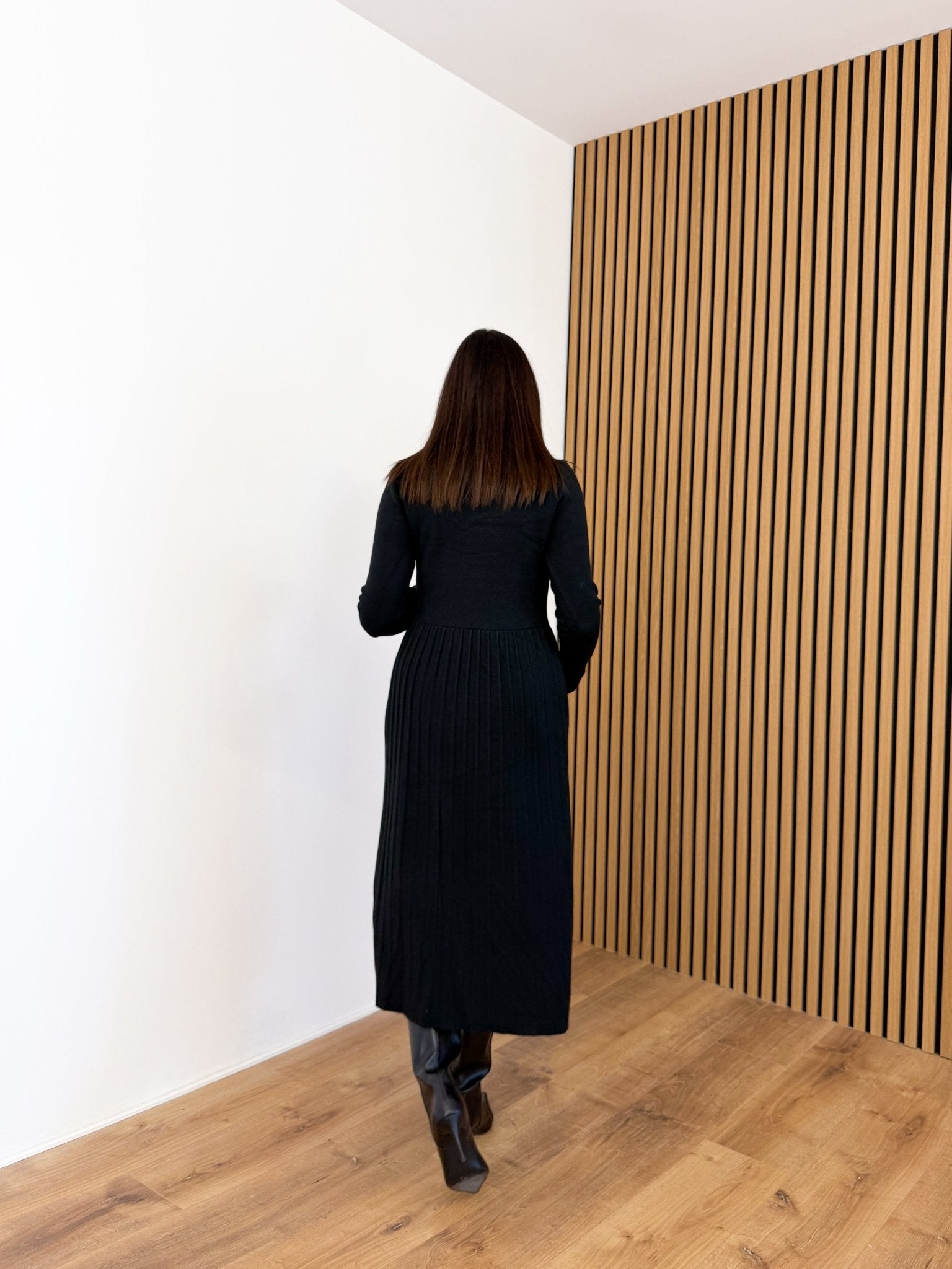 Abito Driin - Nero - SAINTH