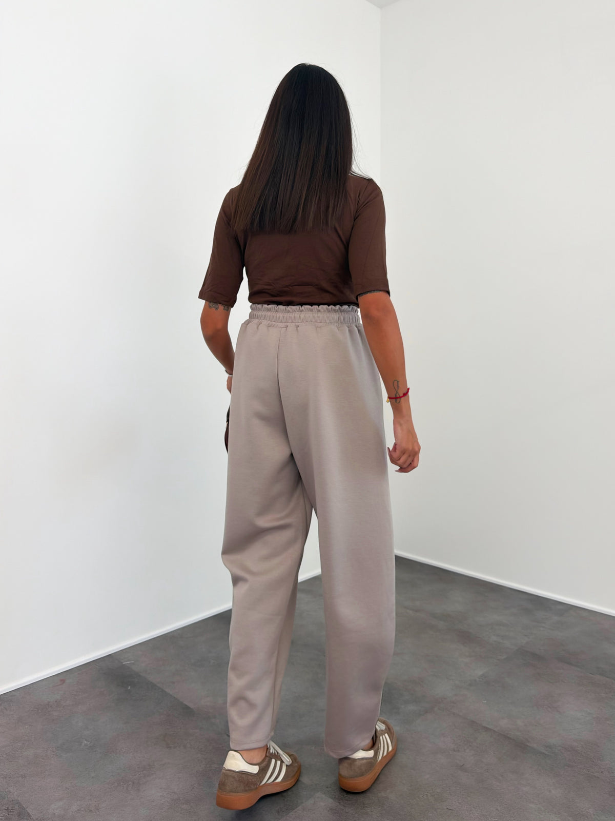 Pantalone Tuta Essential - Tortora