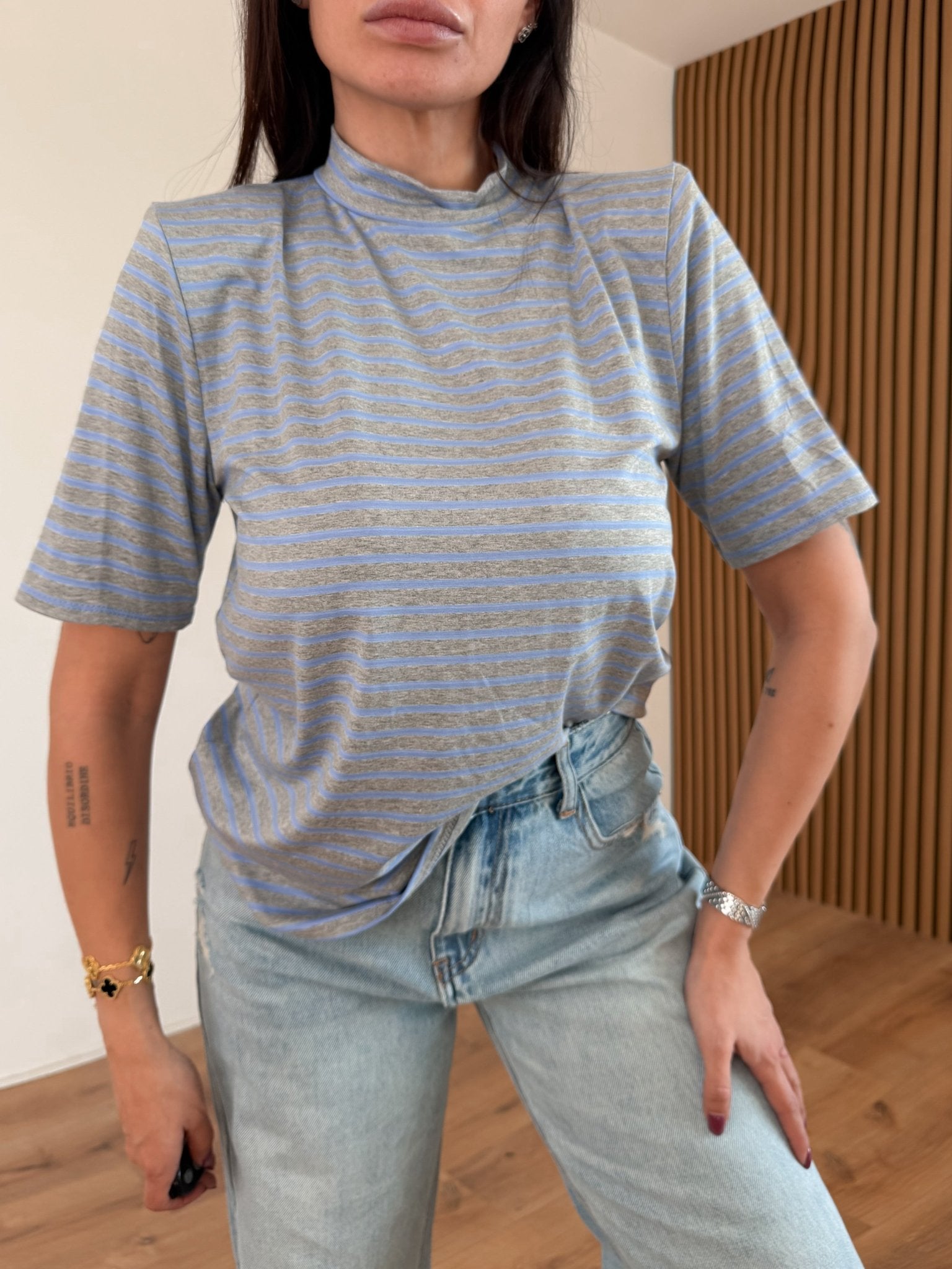 Maglietta Book - Grigia e Celeste - SAINTH