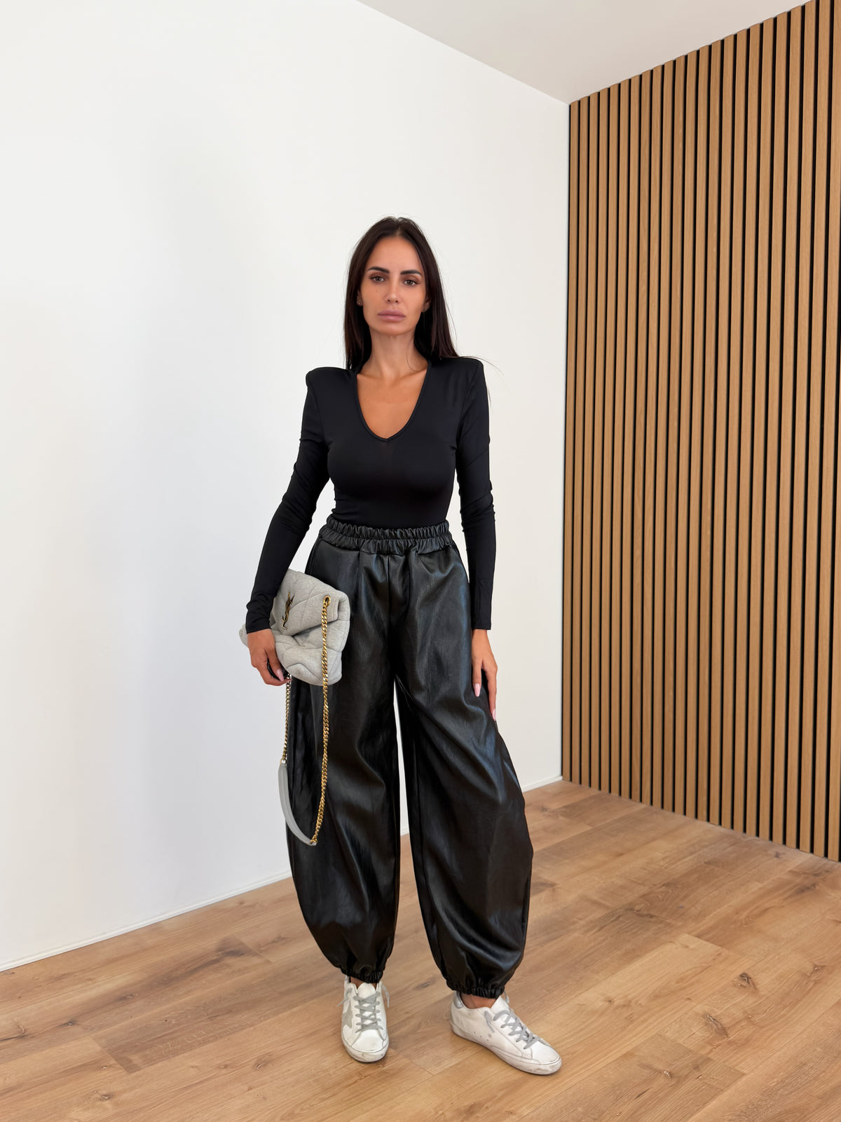 Maglietta Spalline - Nera
