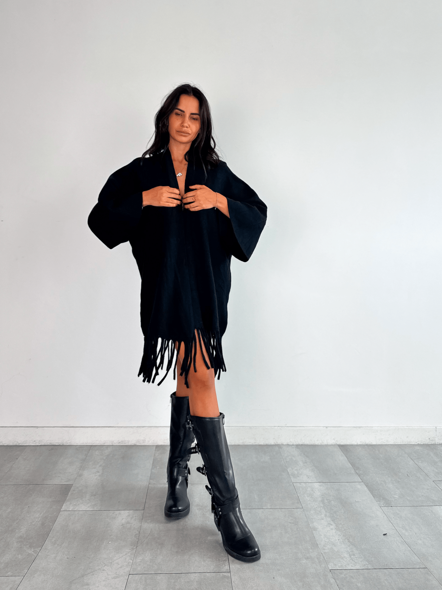 Cardigan Frange - Nero - SAINTH