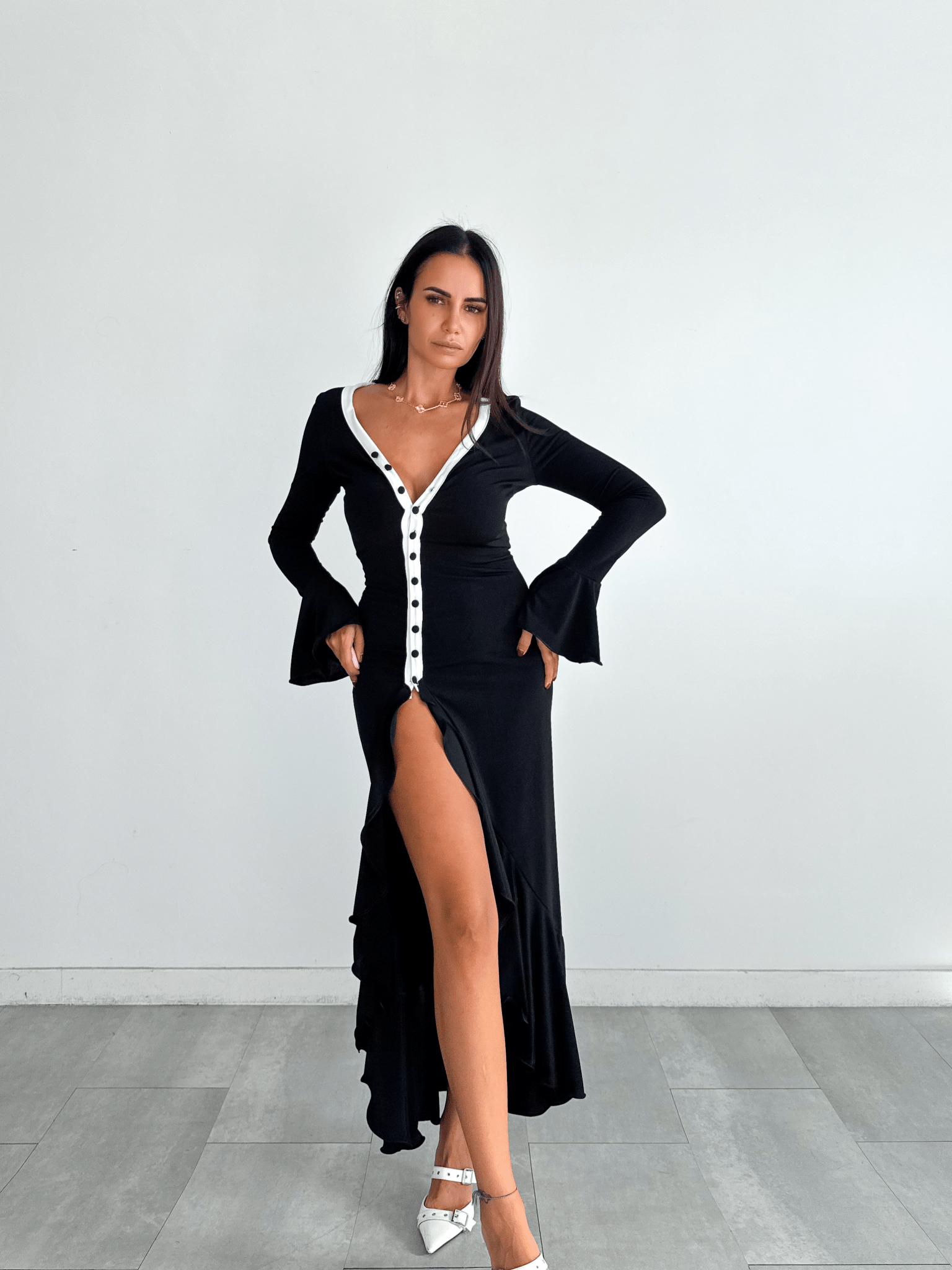 Abito Armonia - Nero - SAINTH