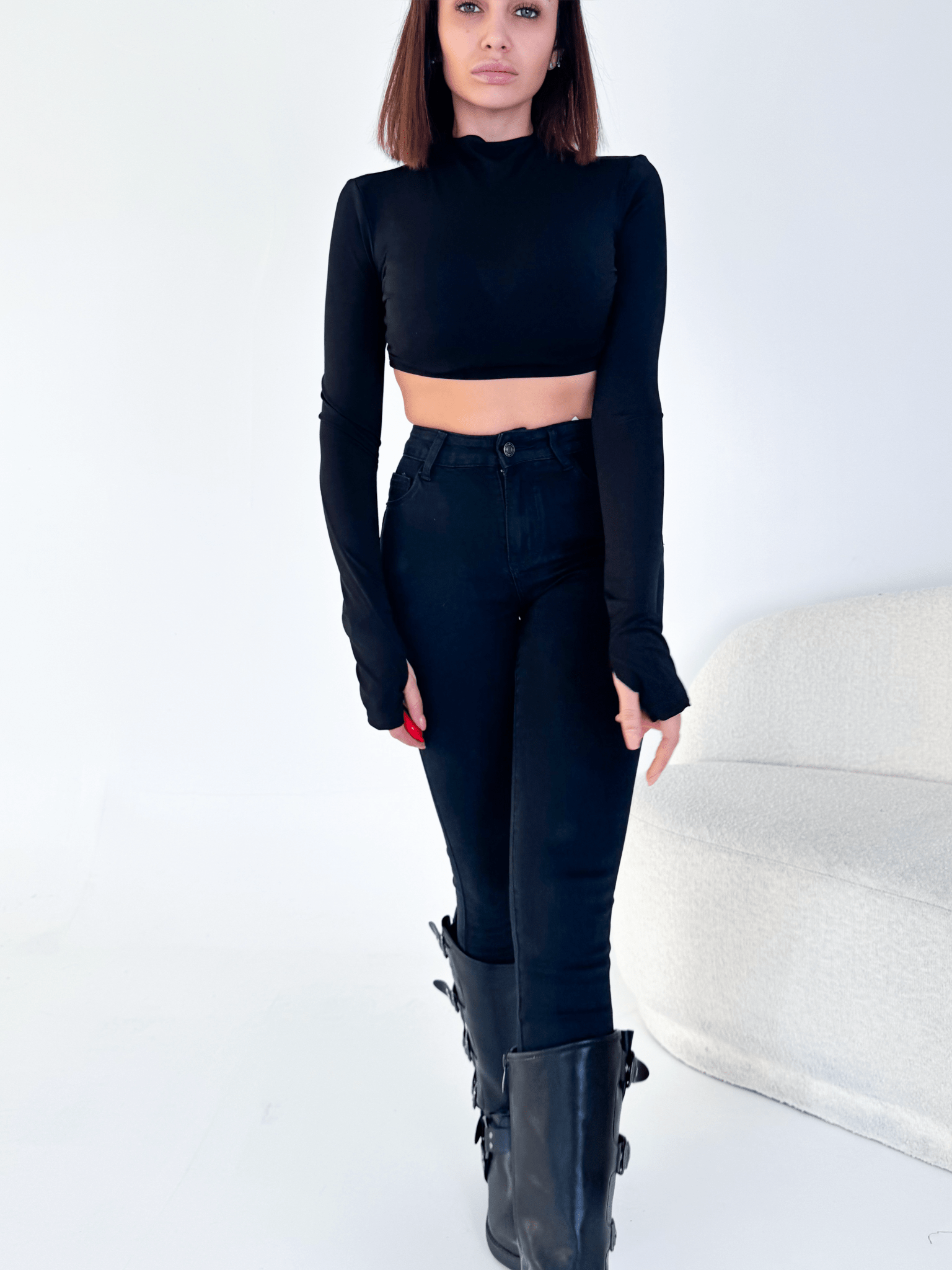 Maglietta Crop - Nera - SAINTH