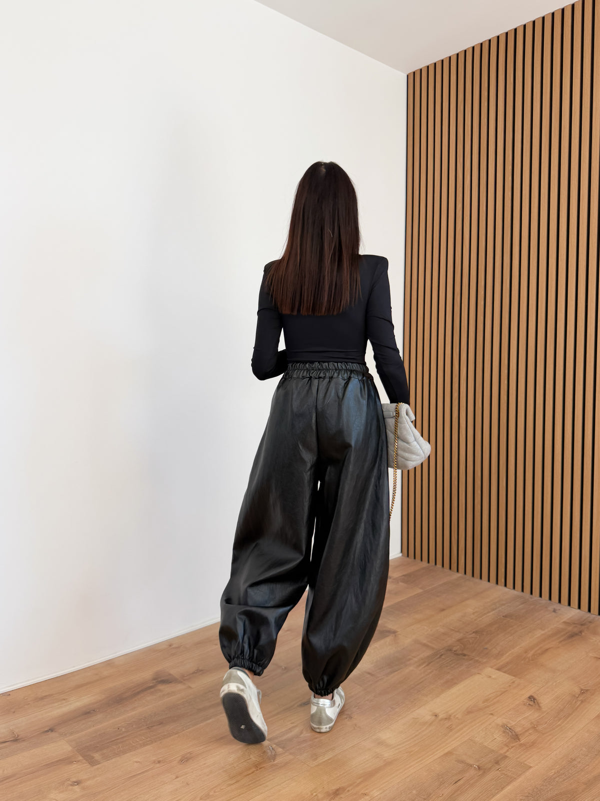 Maglietta Spalline - Nera