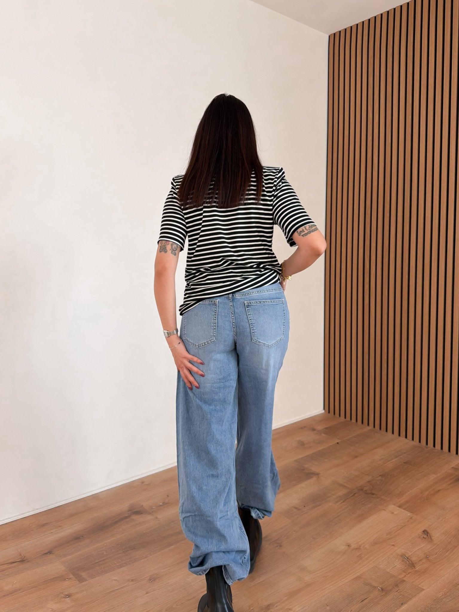 Maglietta Book - Nera e Bianca - SAINTH