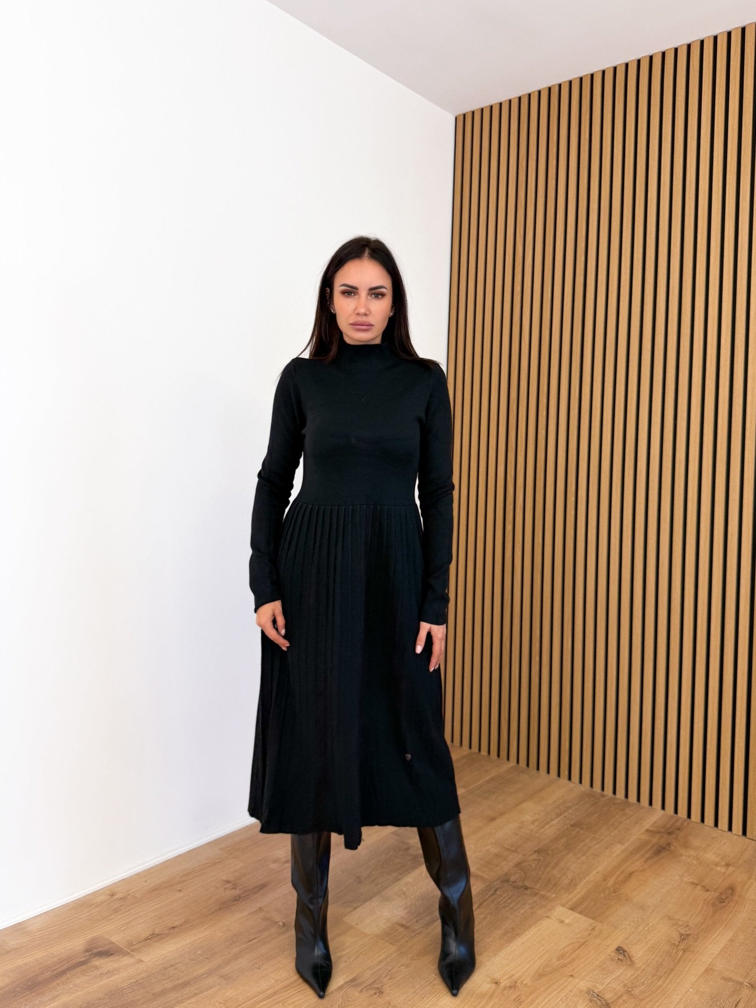 Abito Driin - Nero - SAINTH