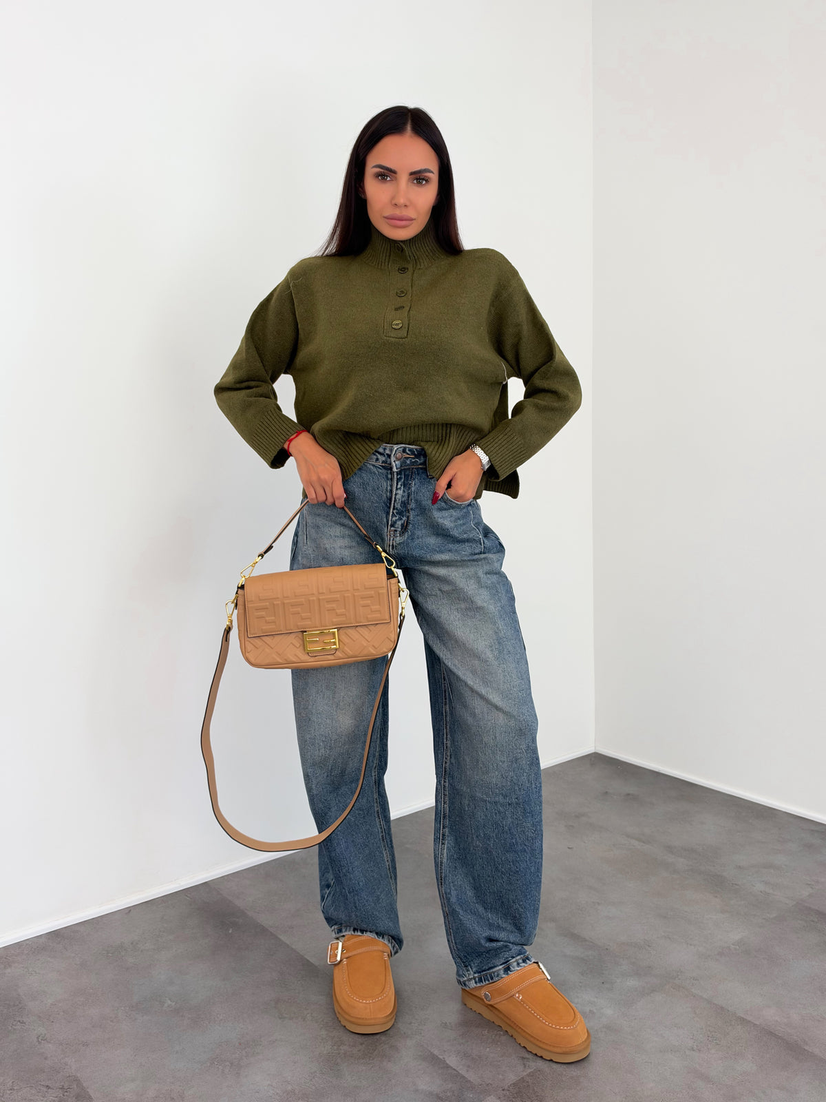 Pull HN69232 - Army Green