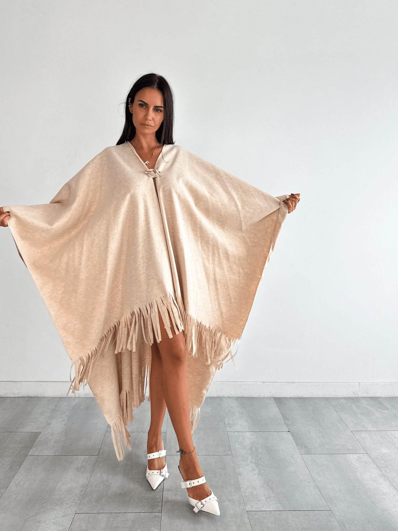 Mantella Fringe - Beige - SAINTH