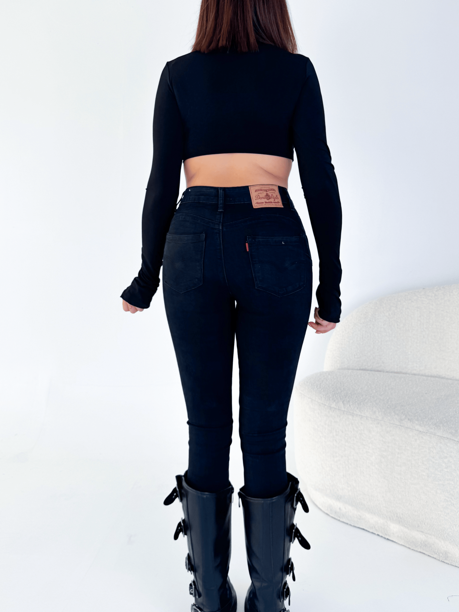 Maglietta Crop - Nera - SAINTH