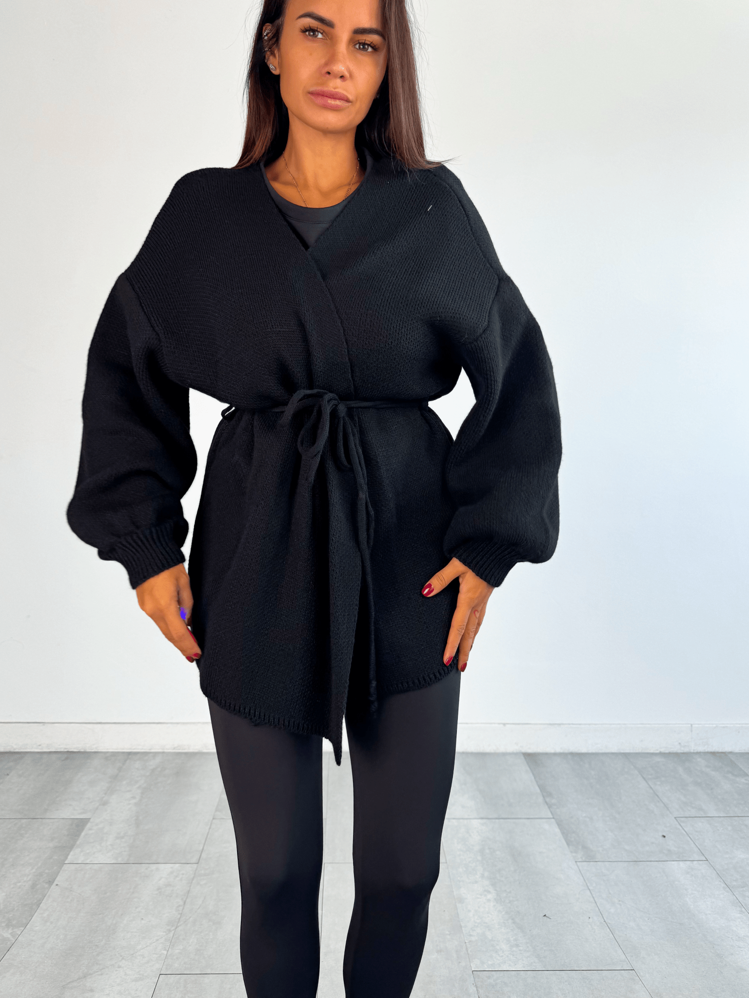 Pull Lovely - Nero - SAINTH