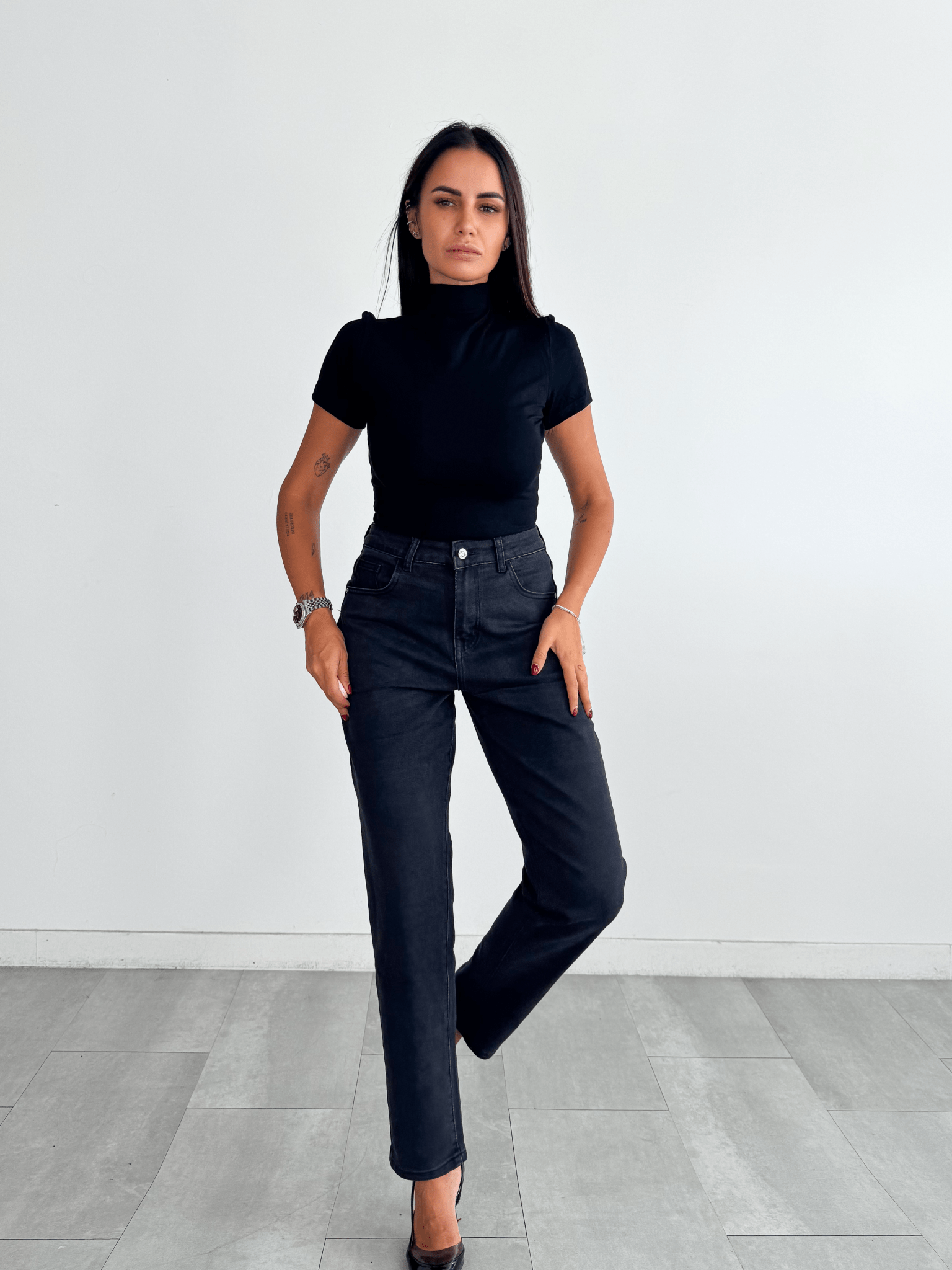 Jeans Momfit - Nero - SAINTH
