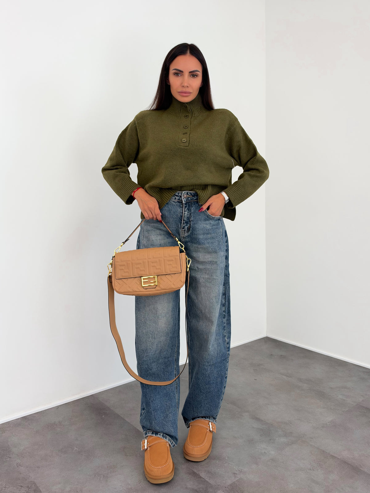 Pull HN69232 - Army Green