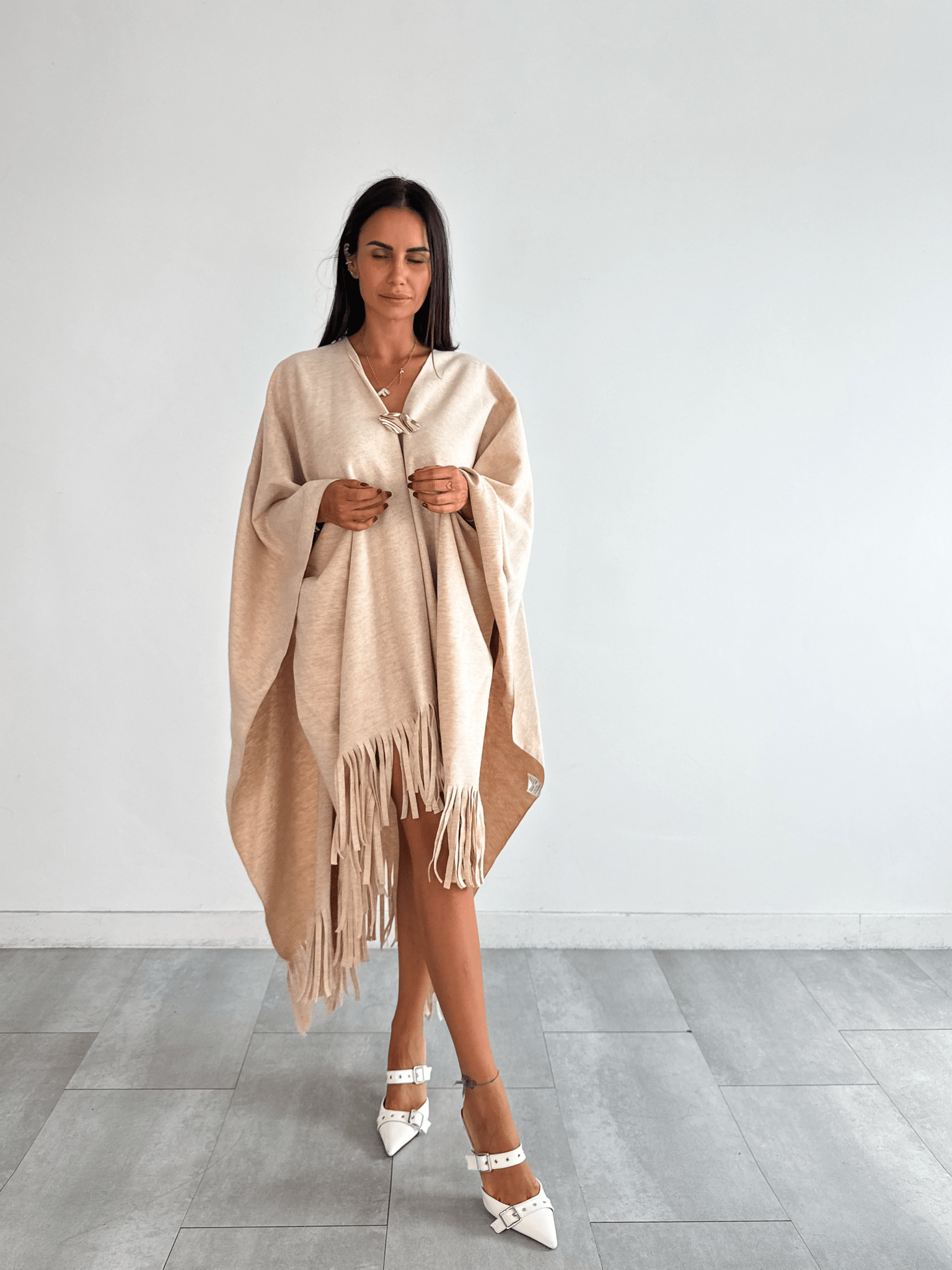 Mantella Fringe - Beige - SAINTH