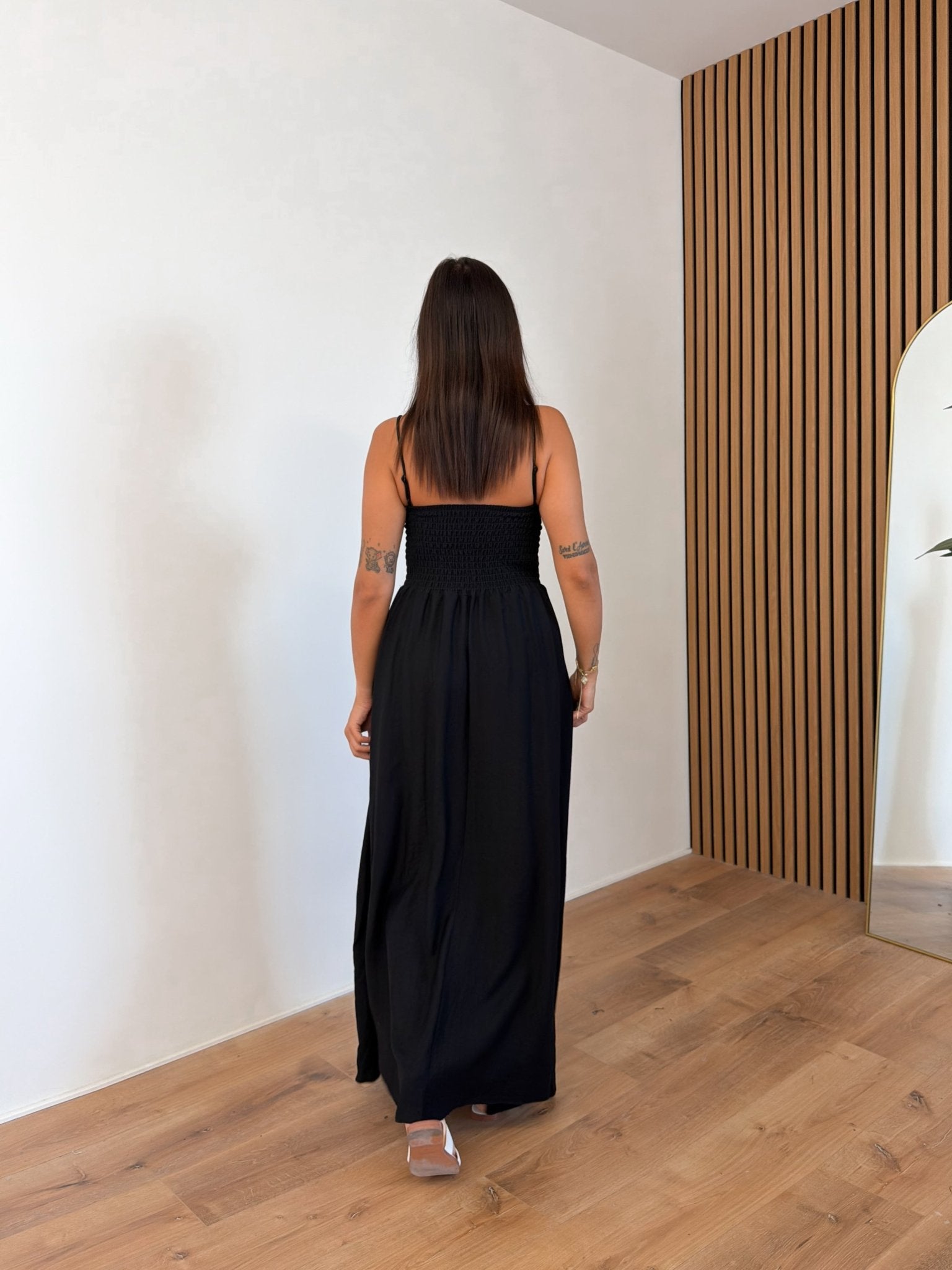 Abito Brezza - Nero - SAINTH