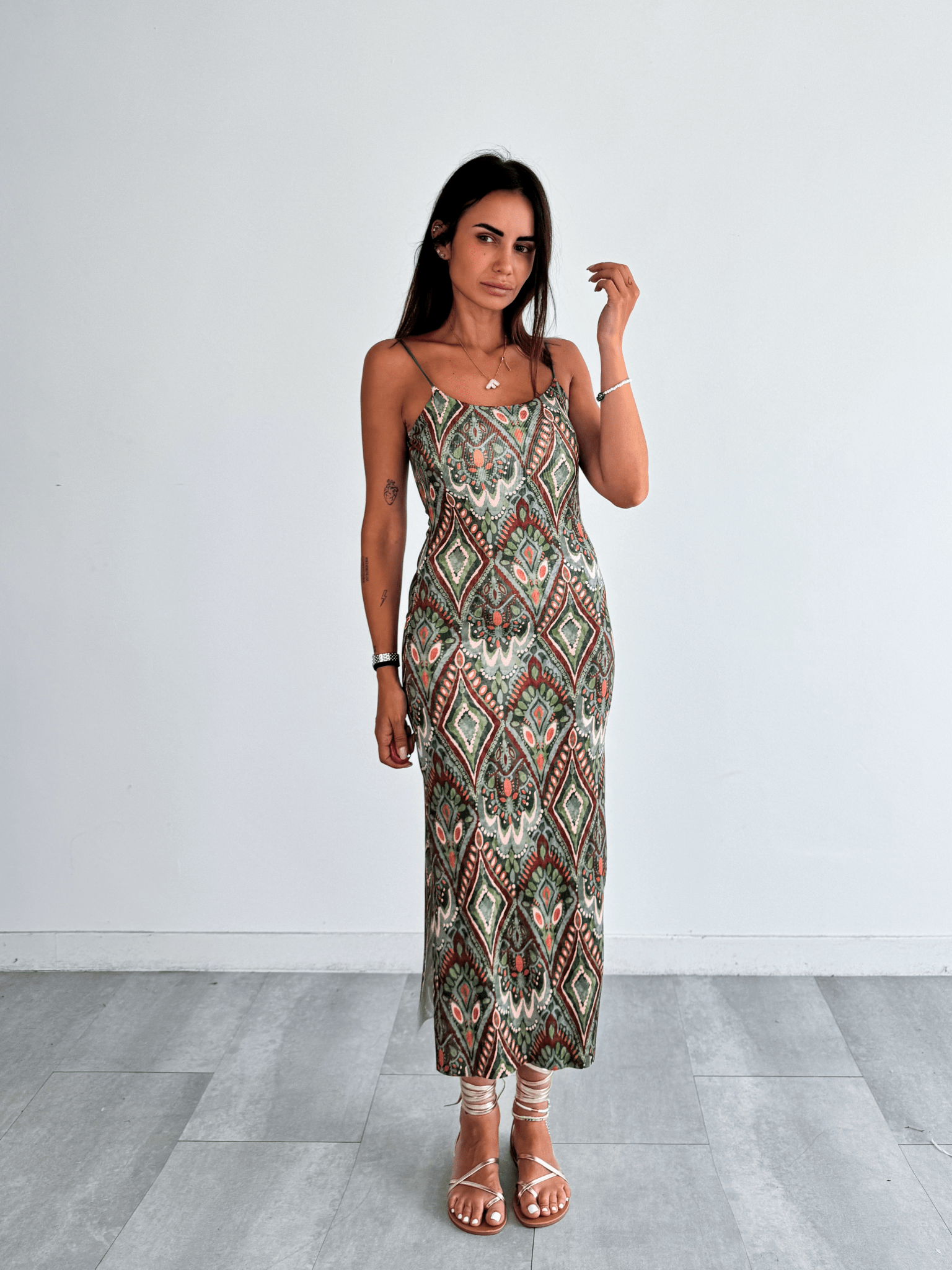 Abito Nerea - Army Green - SAINTH