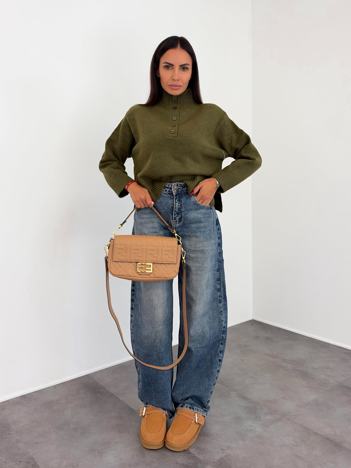 Pull HN69232 - Army Green