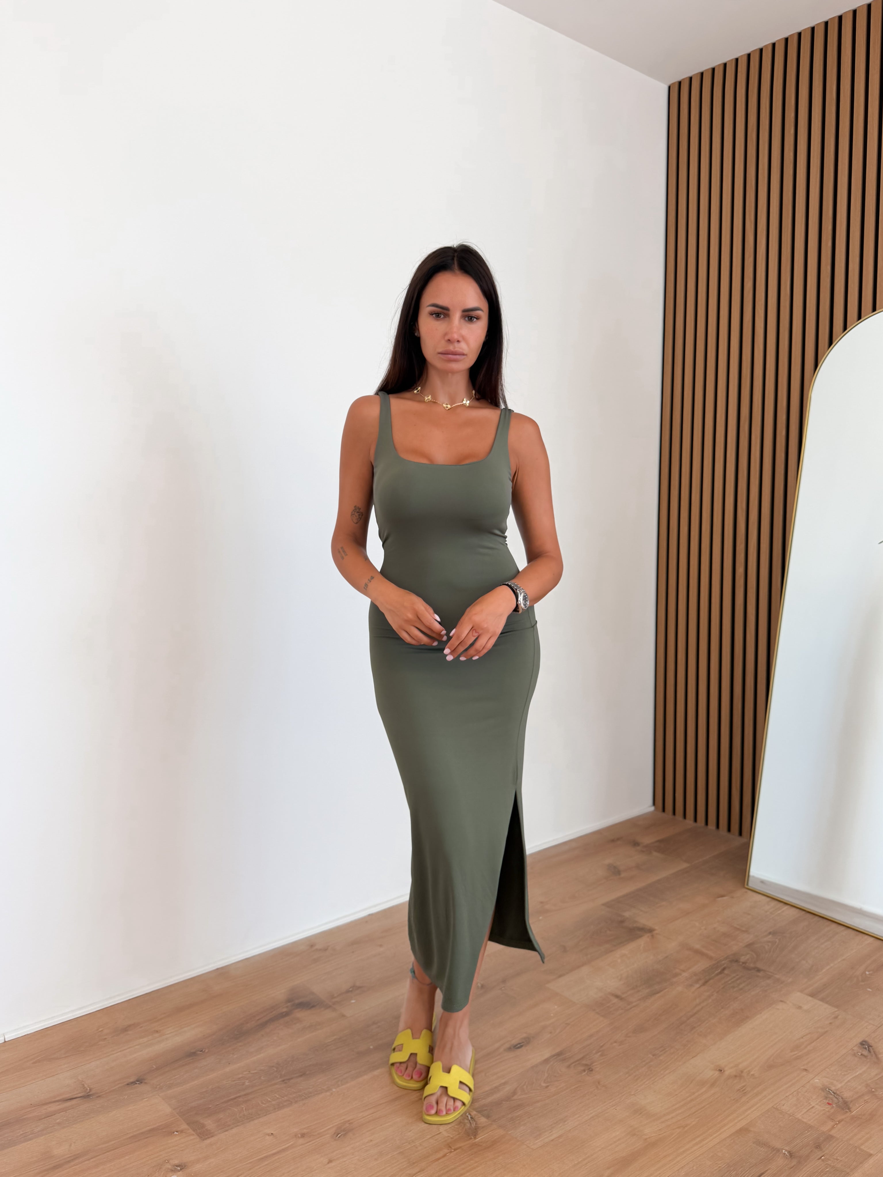 Abito Square - Army Green